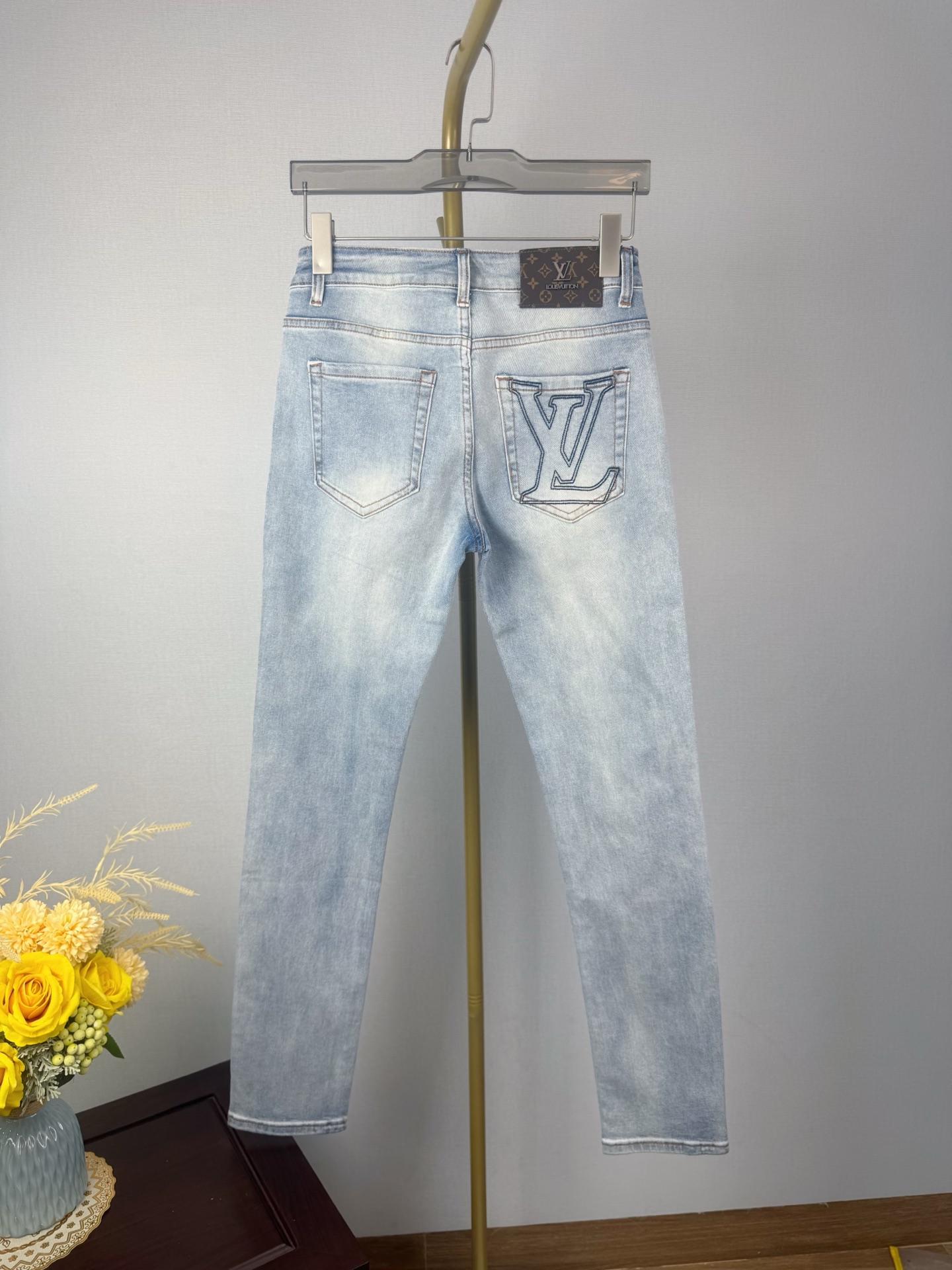 LV 秋冬新作 メンズファッション スリムフィットデニムパンツ