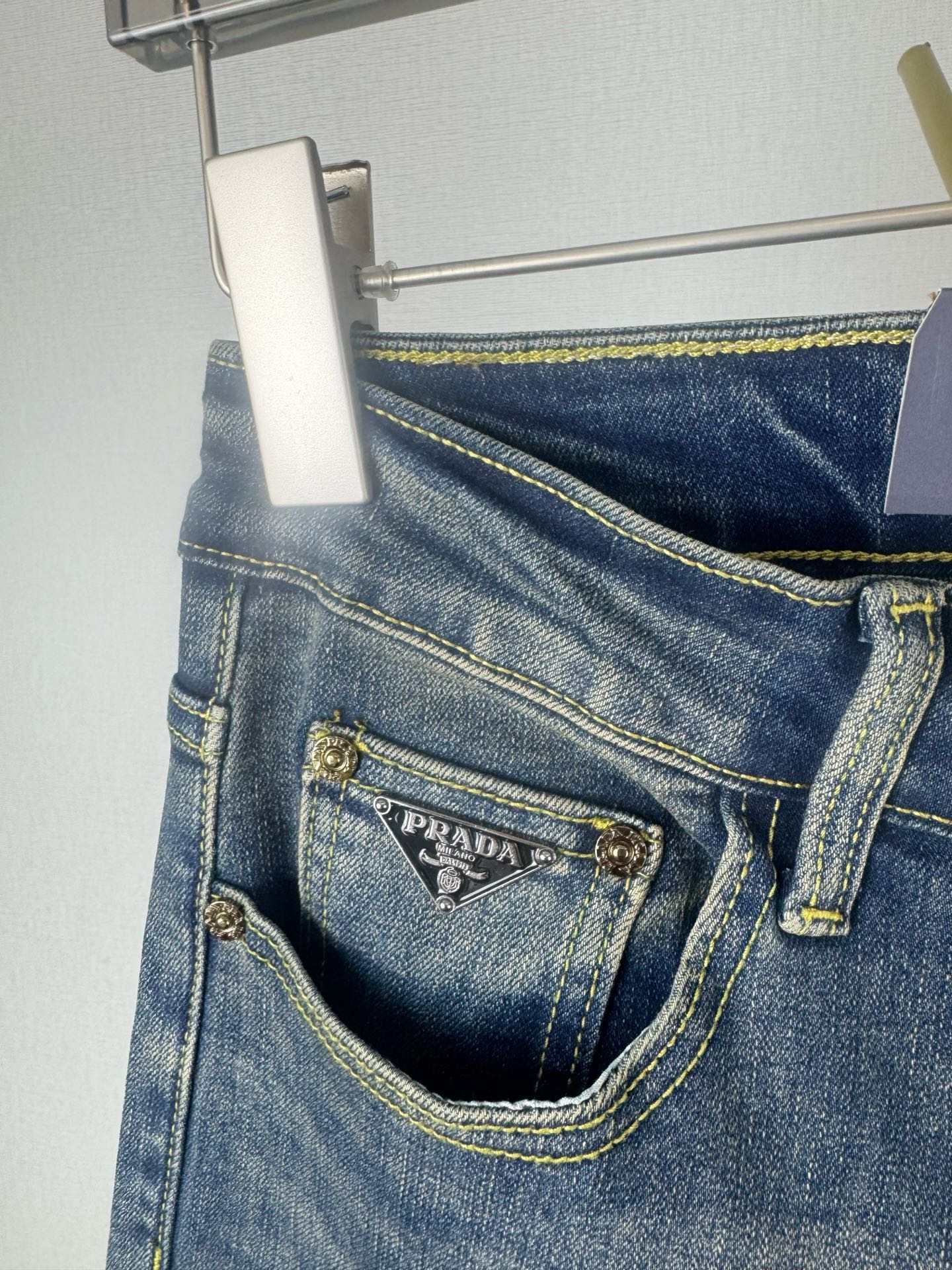 プラダ 秋冬新作 メンズファッション スリムフィットデニムパンツ