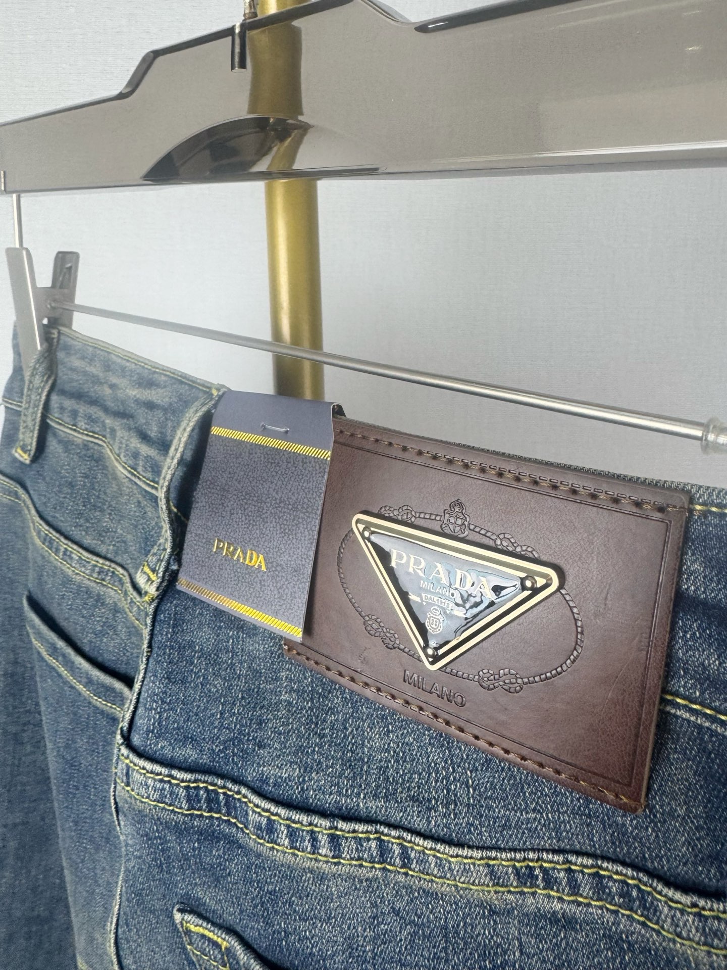 プラダ 秋冬新作 メンズファッション スリムフィットデニムパンツ