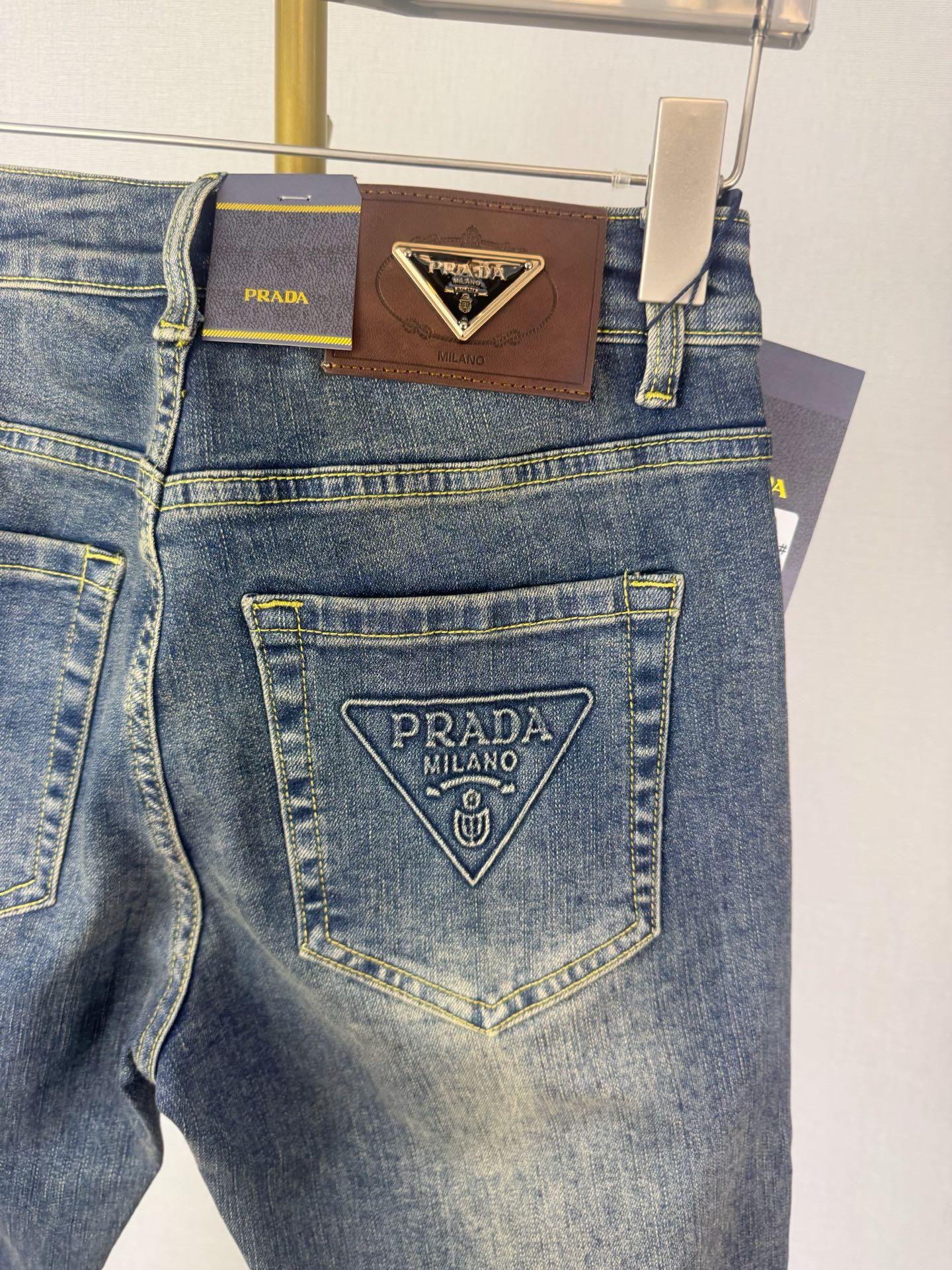 プラダ 秋冬新作 メンズファッション スリムフィットデニムパンツ