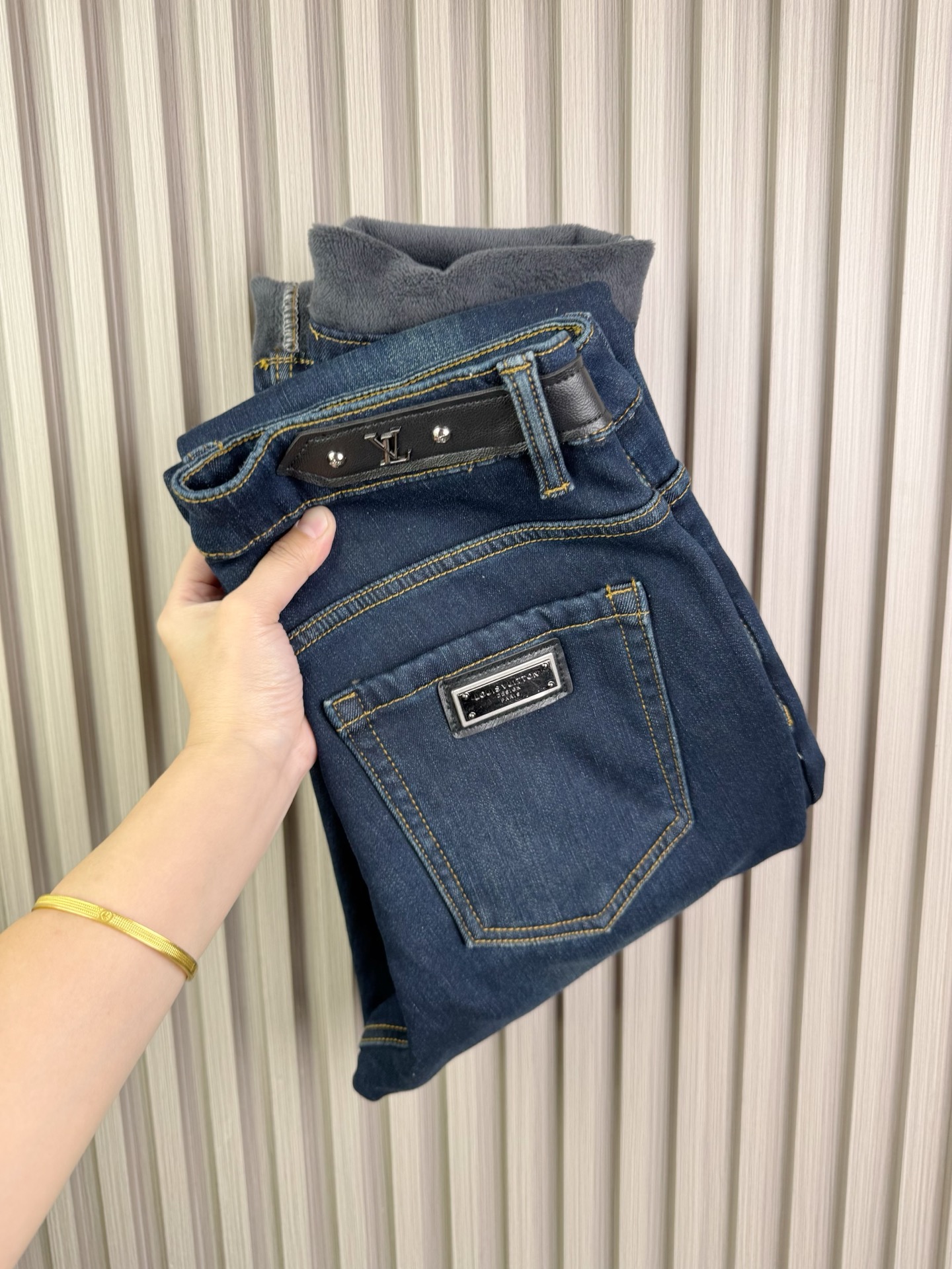 P315 LV 男性用修身小脚加绒牛仔裤 - 柔らかく快適で保温性抜群