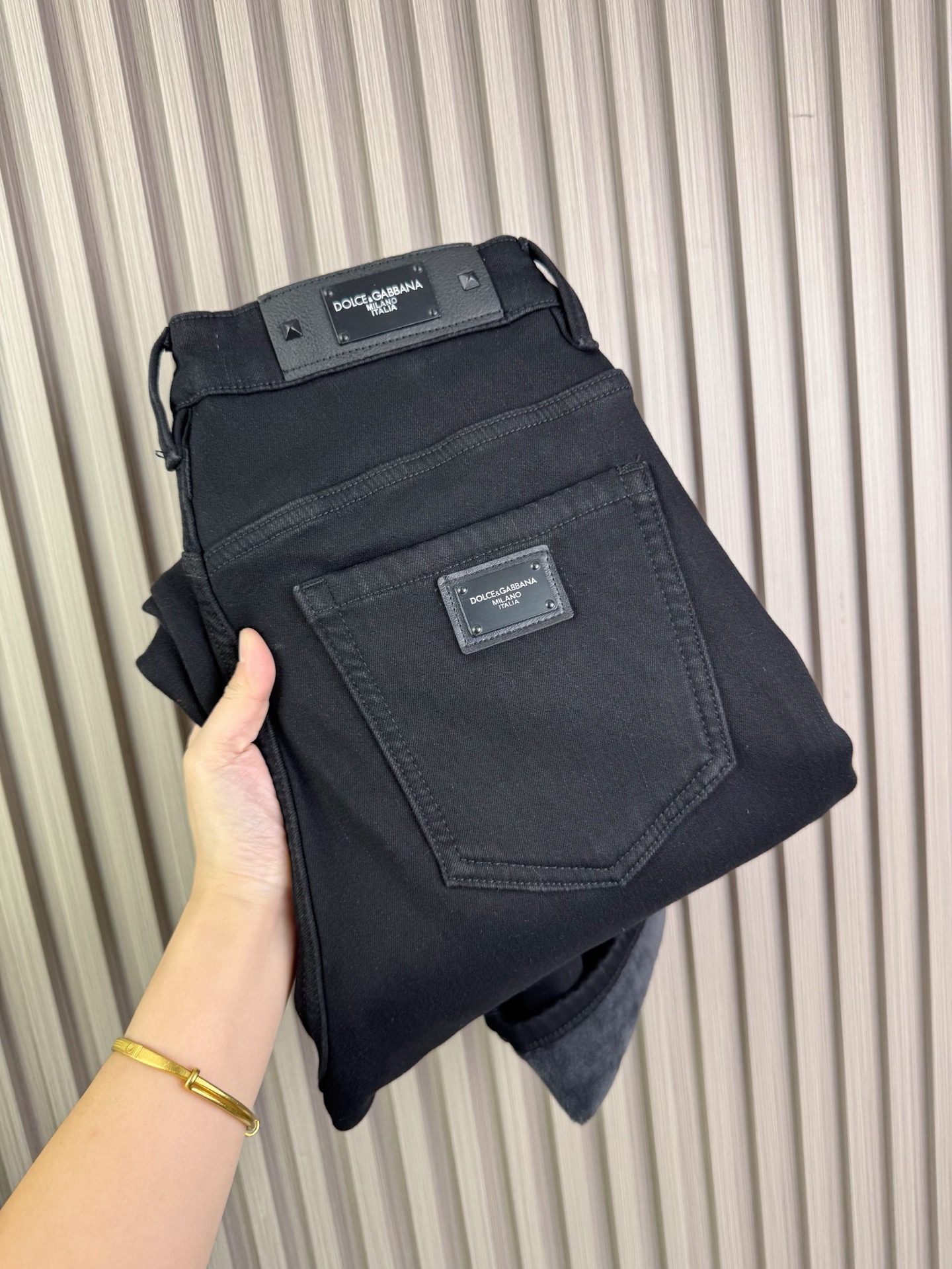 D&G修身小脚加绒牛仔裤 - 柔らかく快適な秋冬アイテム