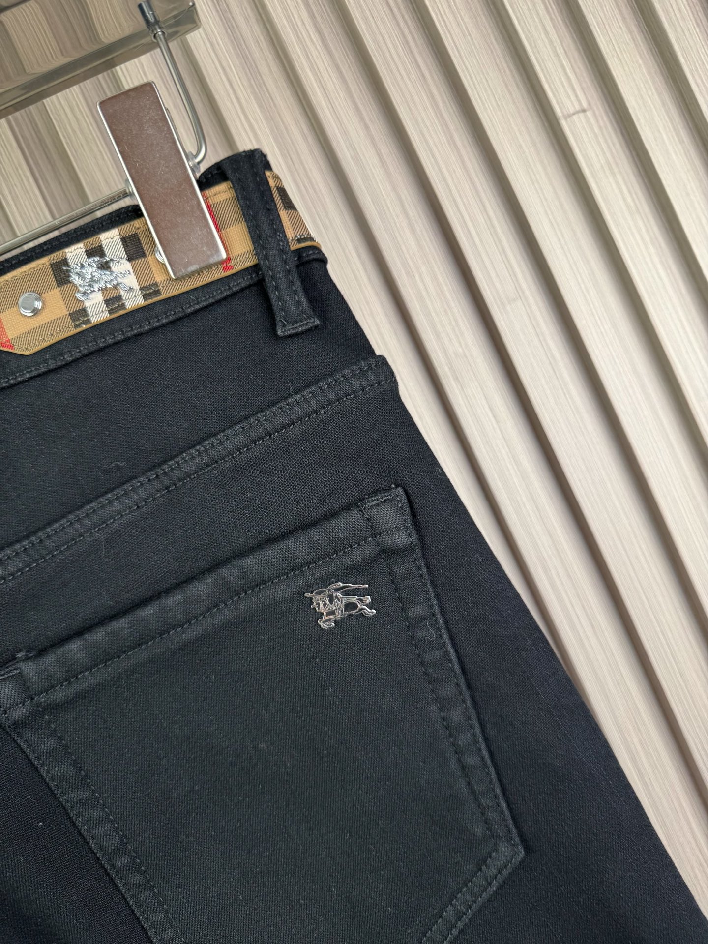 巴宝莉 男士加绒牛仔裤 保暖性抜群の柔らかさ