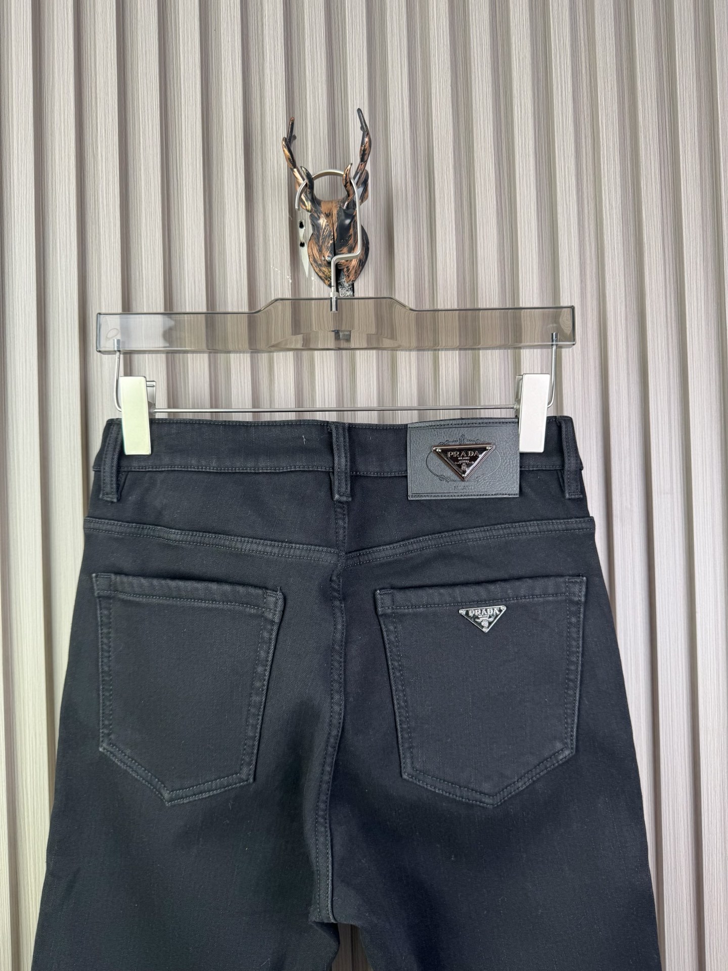 プラダ 男性用加绒牛仔パンツ 保温性抜群