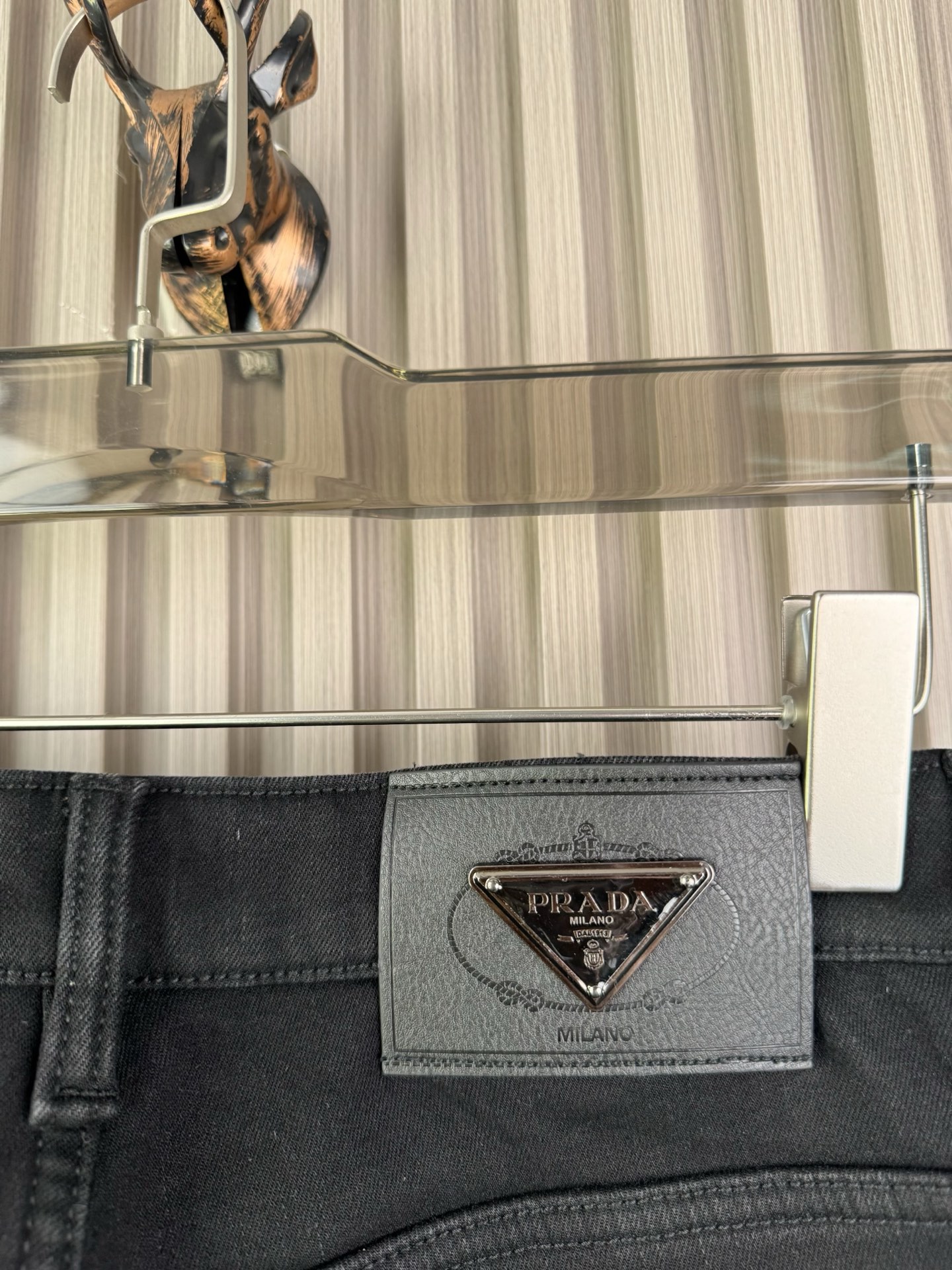 プラダ 男性用加绒牛仔パンツ 保温性抜群