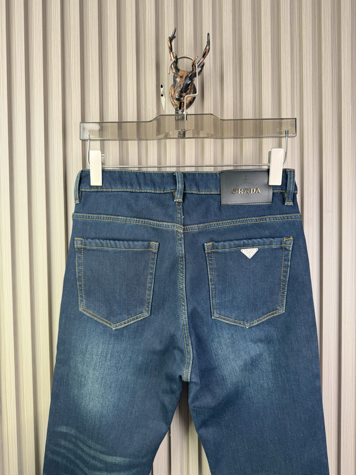 プラダ 加绒牛仔裤 男性用 秋冬の新作 保温性抜群