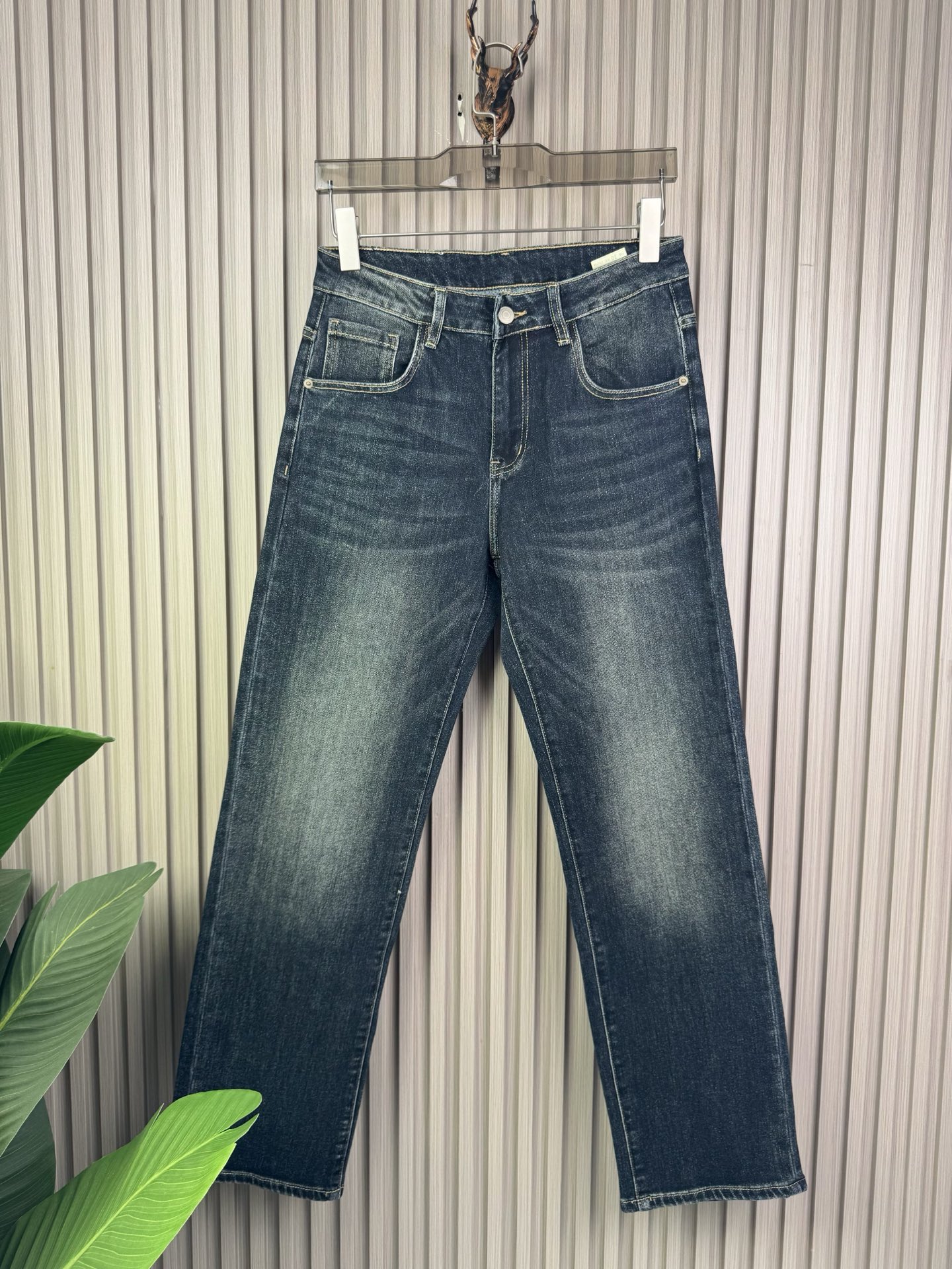 芬迪 男士阔腿直筒牛仔裤 - 柔らかく快適なデザイン