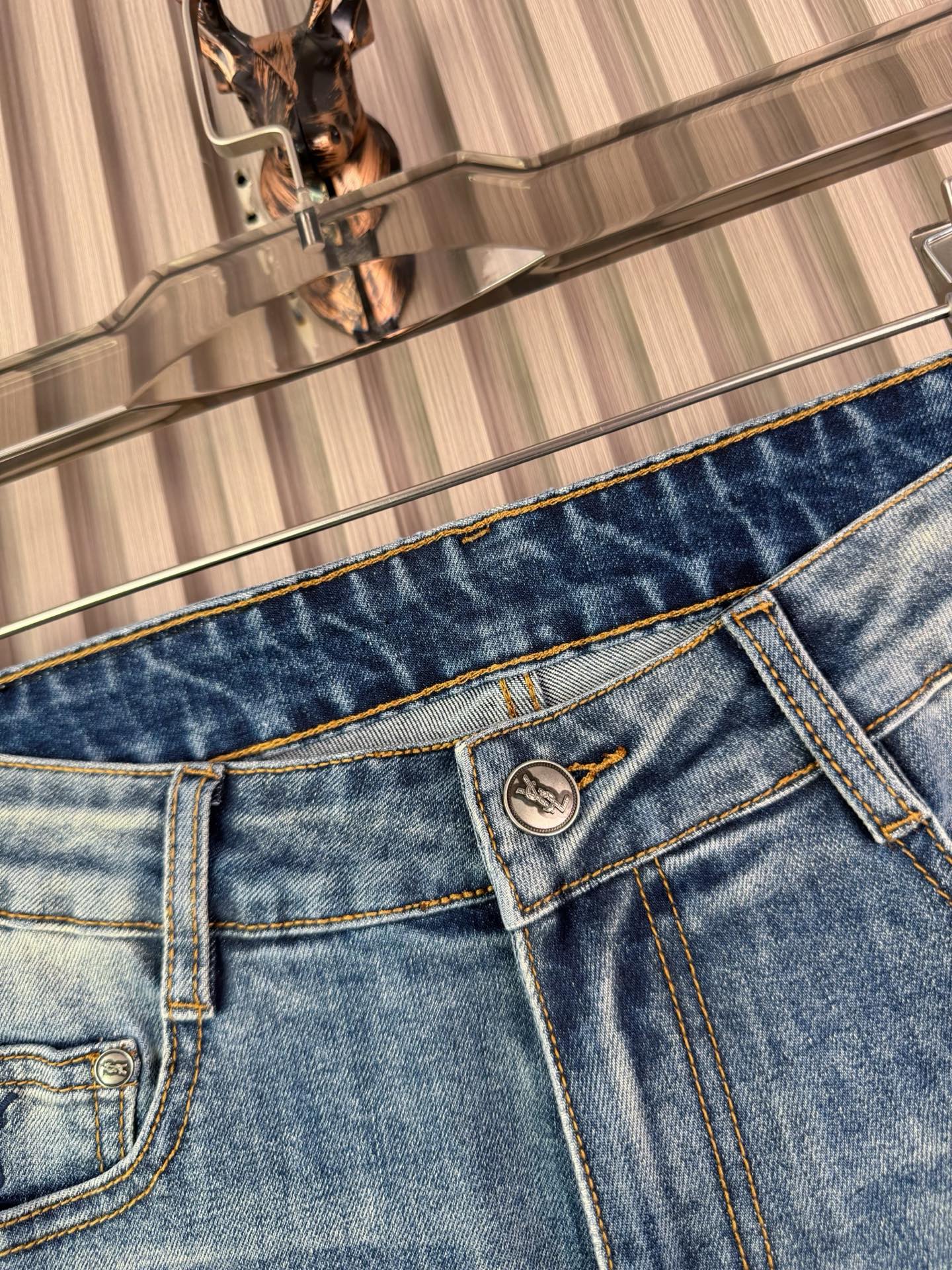 YSL男士修身小脚牛仔裤 - 柔らかく快適な定制面料