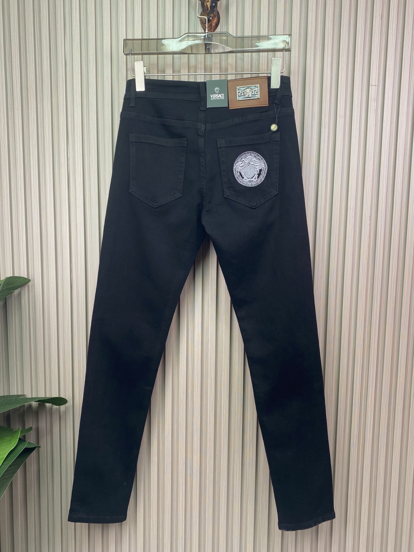 范思哲 男士修身小脚牛仔裤 柔らかく快適なカスタム素材