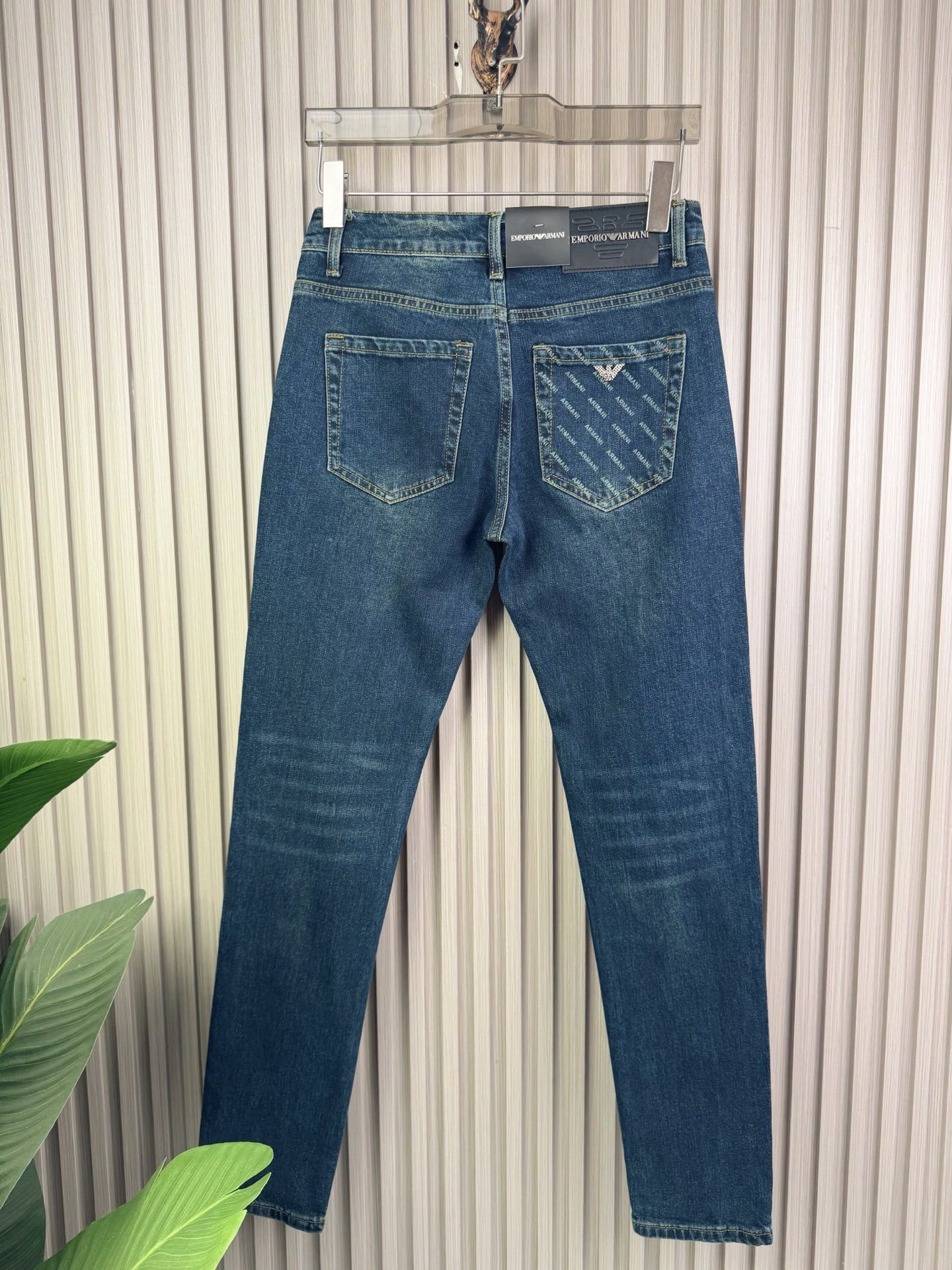 阿玛尼 男士修身小脚牛仔裤 - 柔らかく快適な保暖性