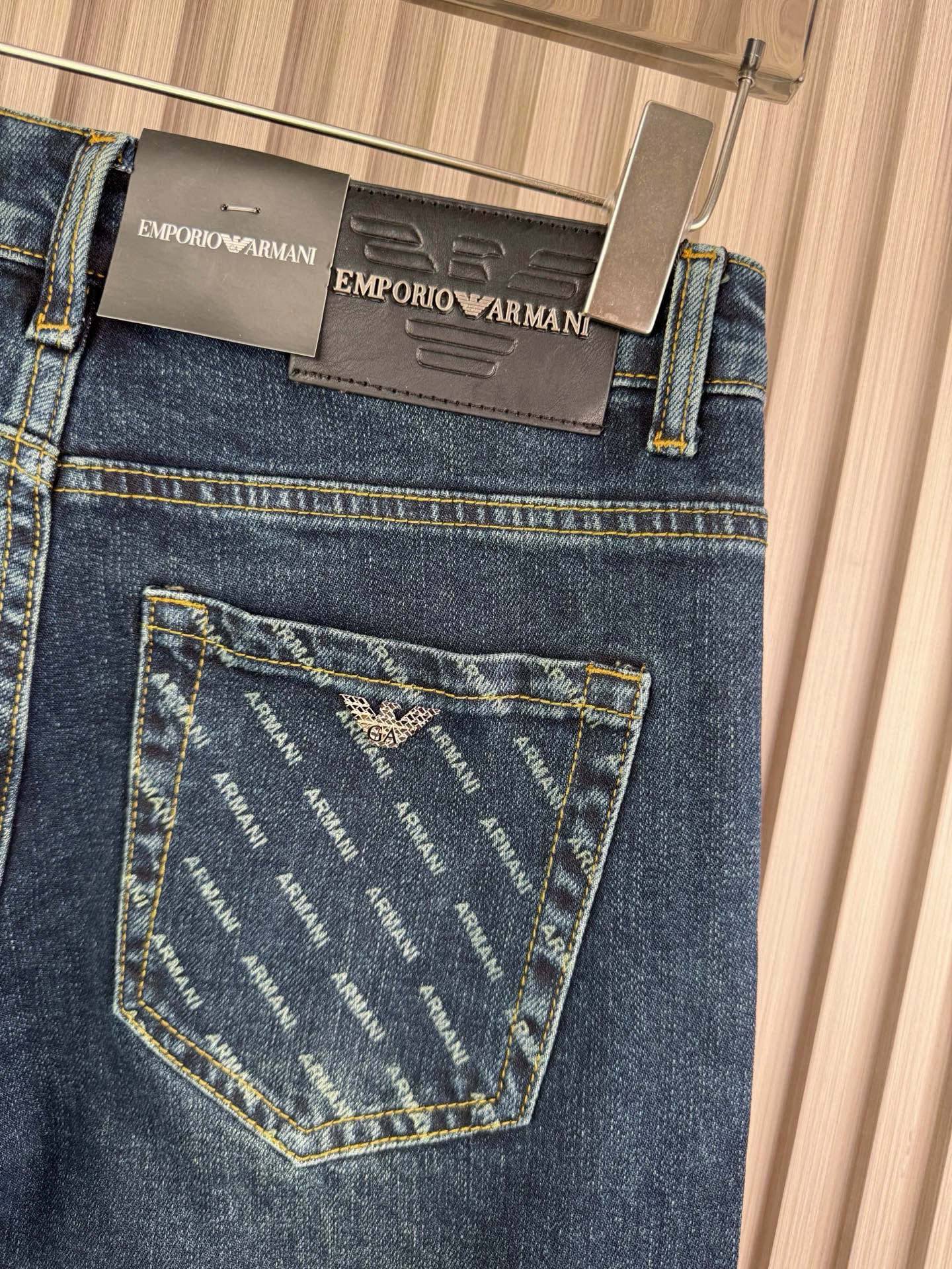 阿玛尼 男士修身小脚牛仔裤 - 柔らかく快適な保暖性