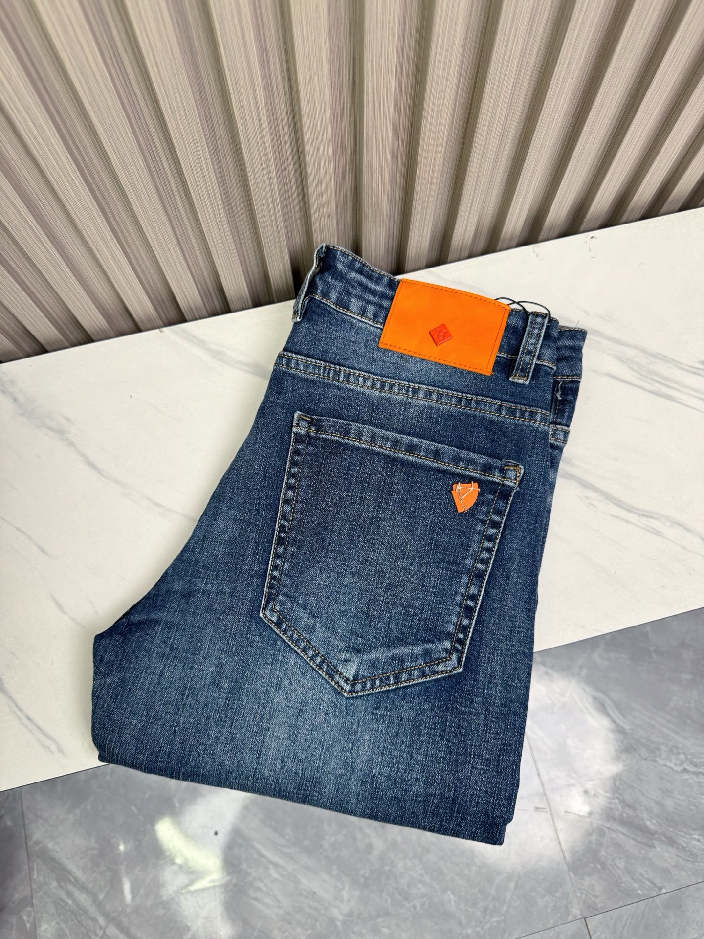 愛馬仕 メンズ 修身小脚牛仔パンツ 保暖性抜群