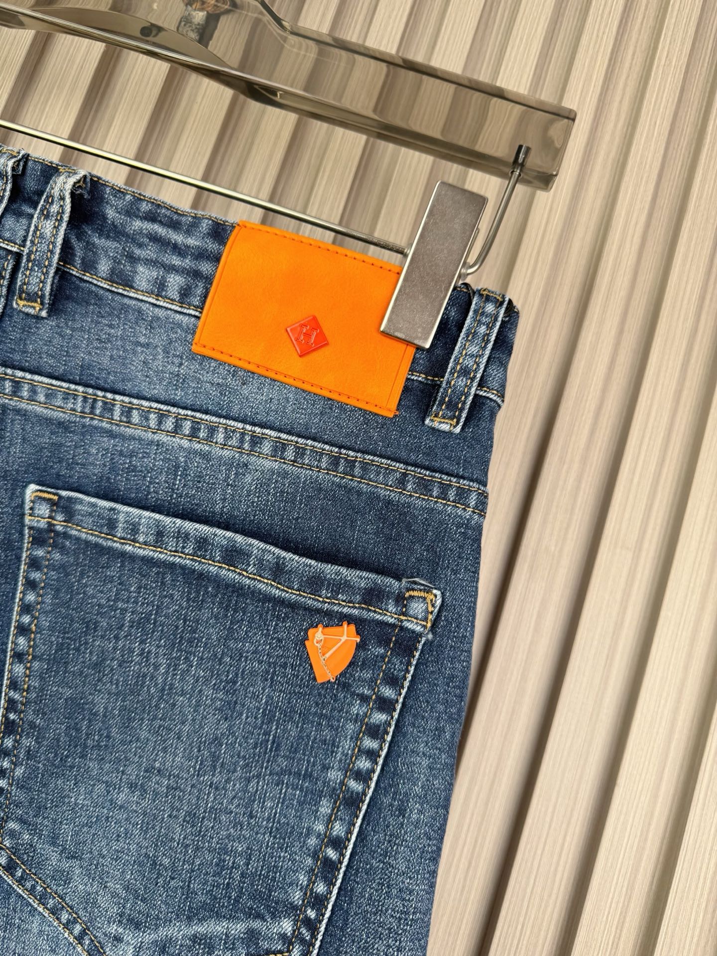 愛馬仕 メンズ 修身小脚牛仔パンツ 保暖性抜群