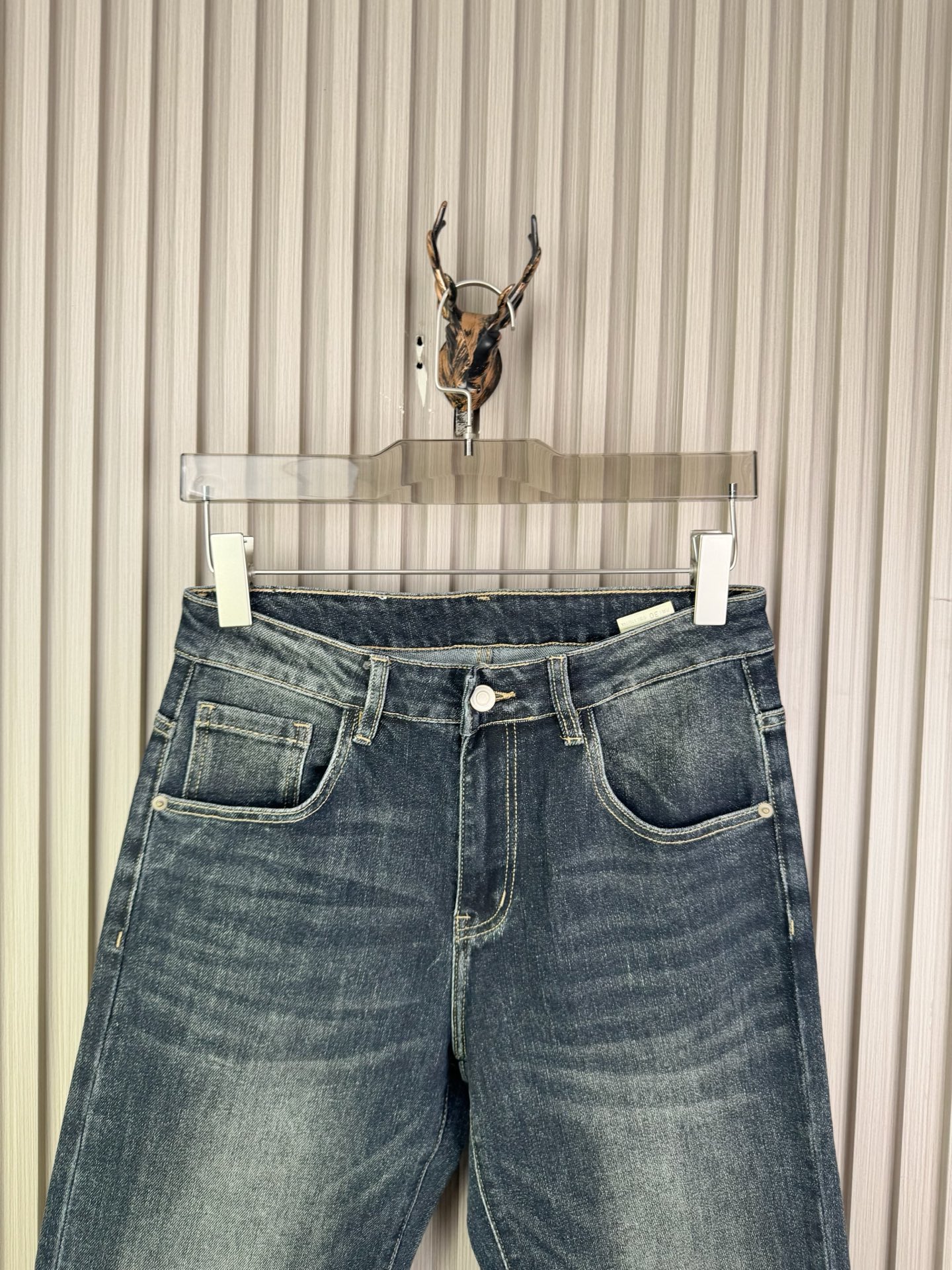 芬迪 男士宽松阔腿直筒牛仔裤 保暖・柔らかい