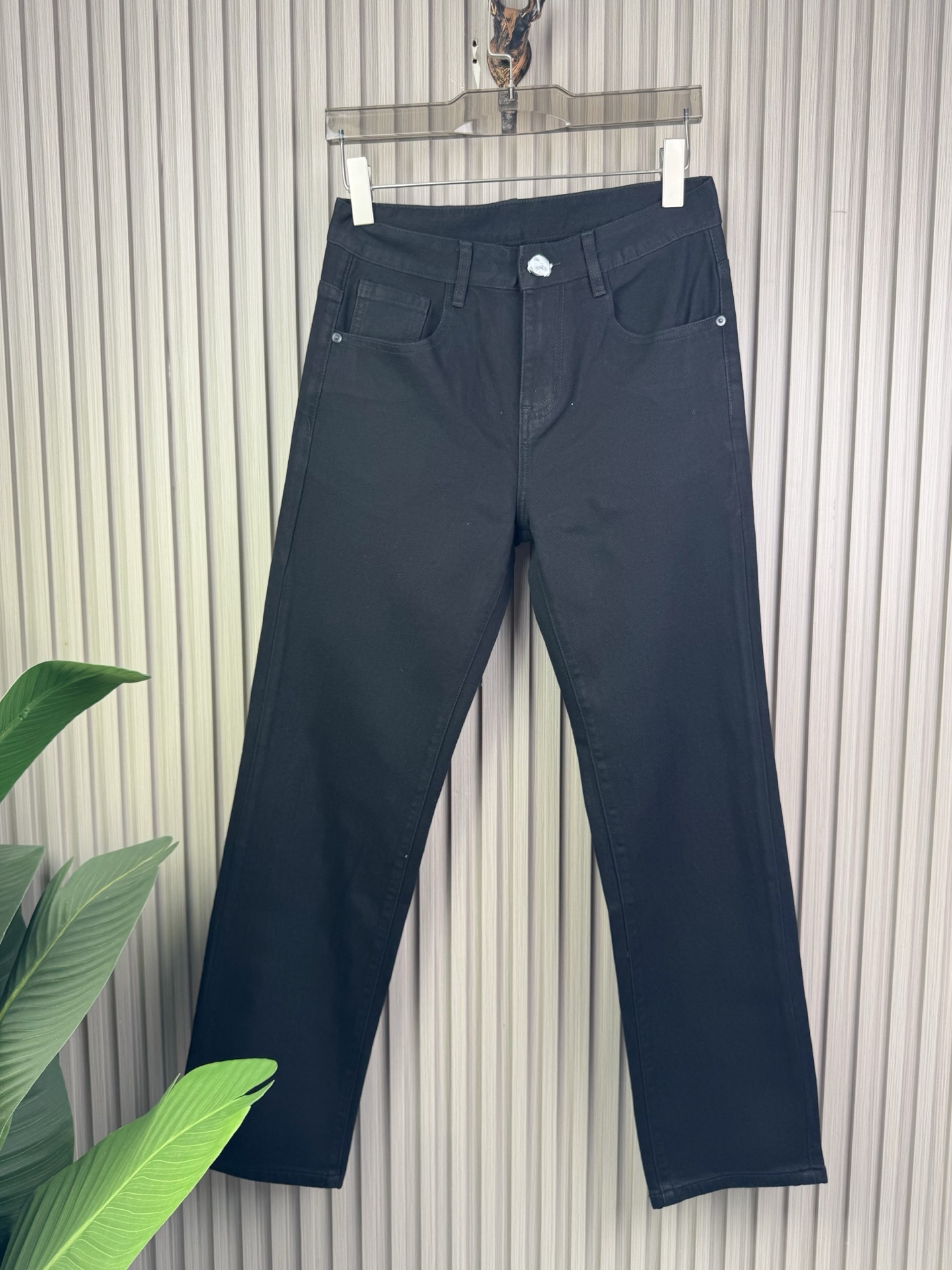 P300 LV秋冬男士宽松直筒牛仔裤 - 柔らかさと快適さを追求