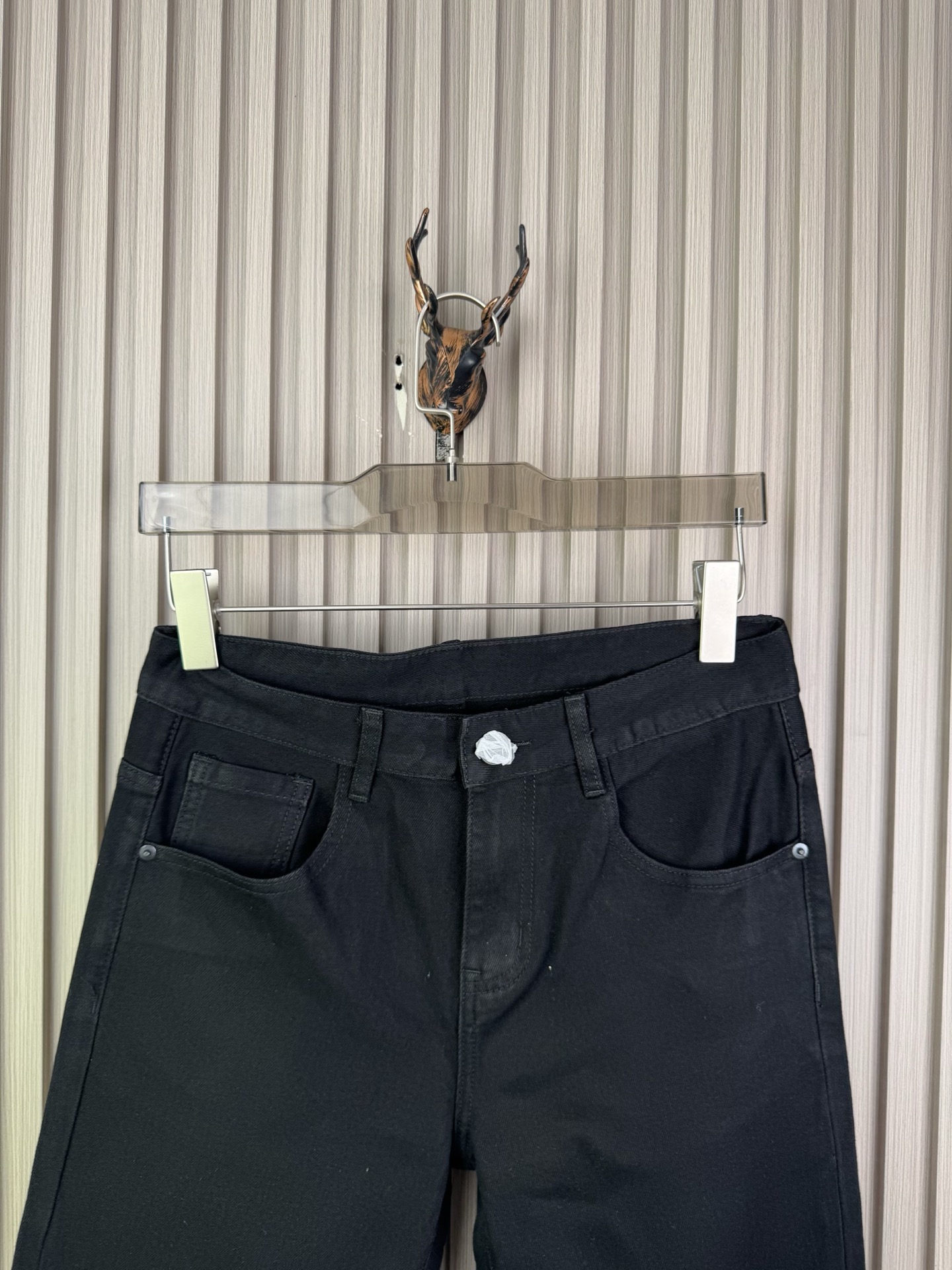 P300 LV秋冬男士宽松直筒牛仔裤 - 柔らかさと快適さを追求