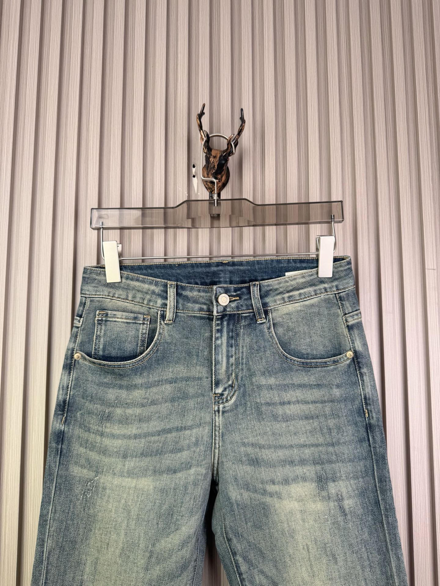 芬迪 男性用宽松阔腿直筒牛仔裤 - 柔らかく快適な着心地