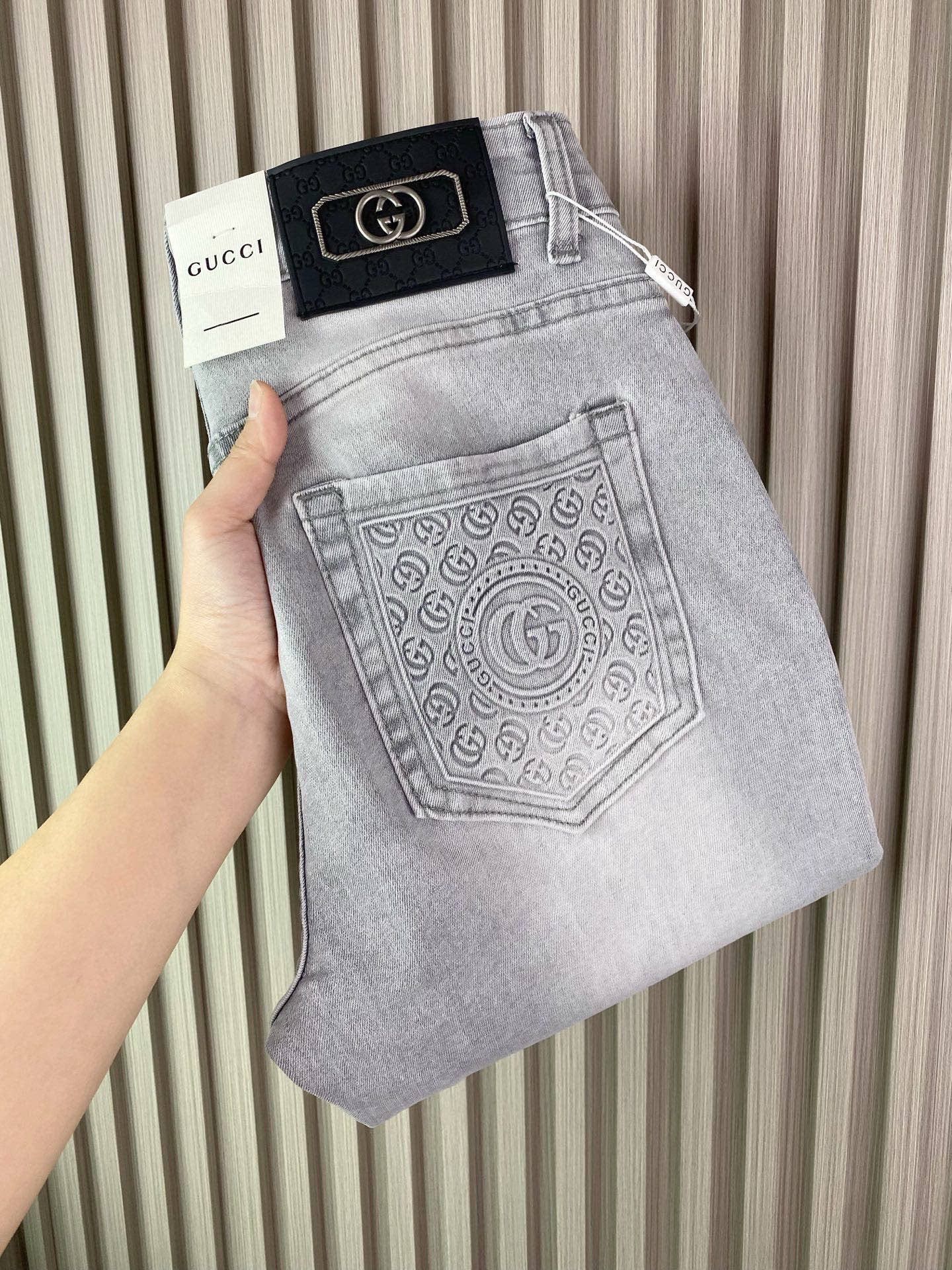 古驰男修身小脚牛仔裤 - 柔らかく快適なカスタムファブリック