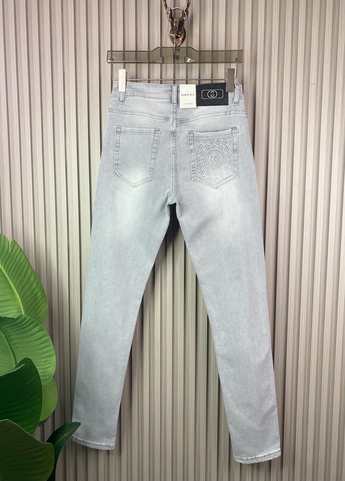 古驰男修身小脚牛仔裤 - 柔らかく快適なカスタムファブリック