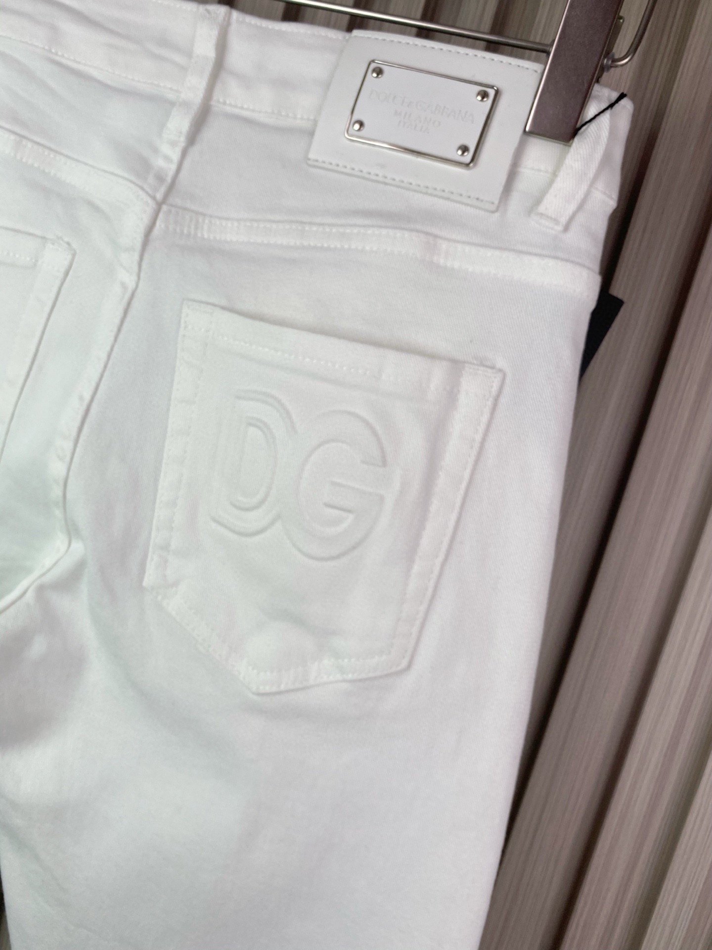 杜嘉班纳男修身小脚牛仔裤 - 柔らかく快適なデザイン