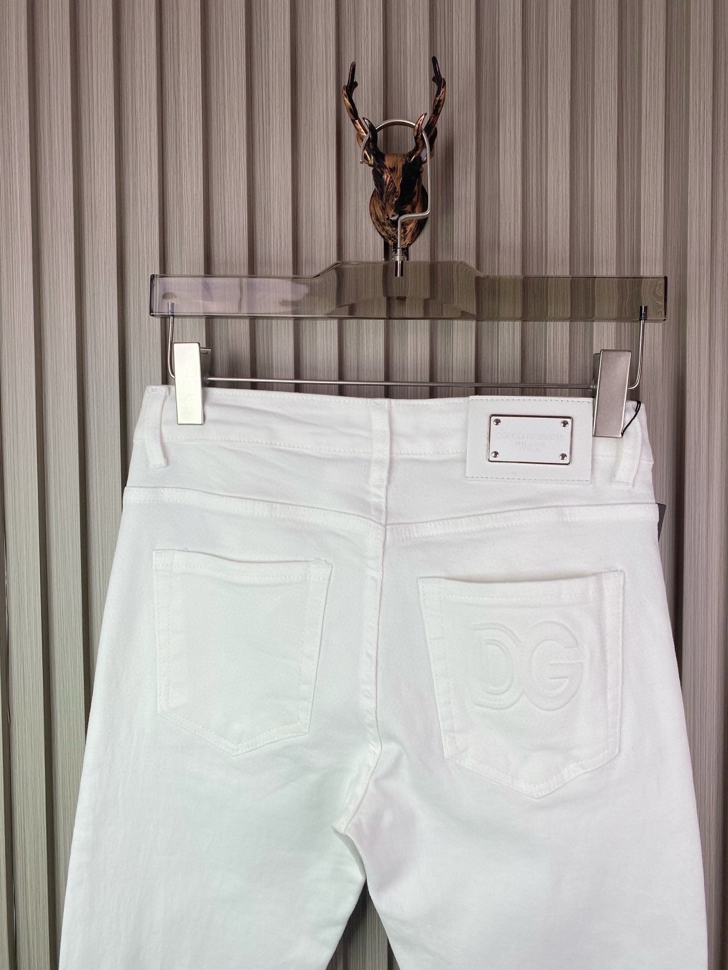 杜嘉班纳男修身小脚牛仔裤 - 柔らかく快適なデザイン