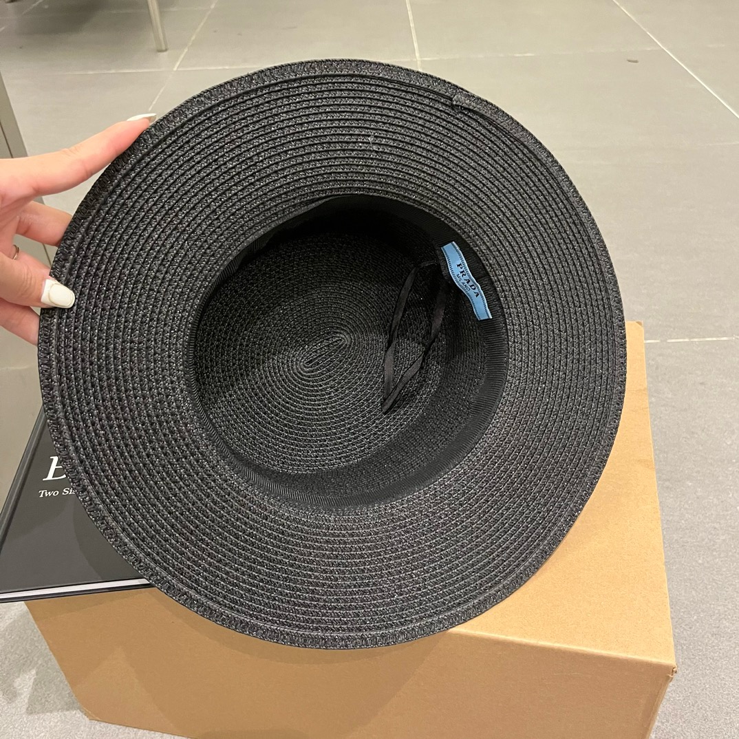 Prada 头围57cm