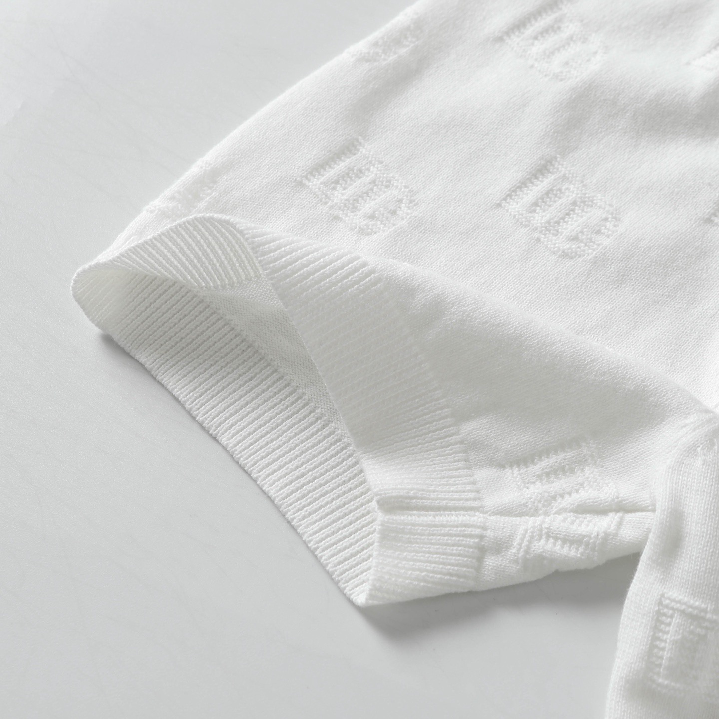 Dolce & Gabbana Cotton Knit Short Sleeve T-Shirt - Unisex Luxury 7 i1739209903818 6158 0 5