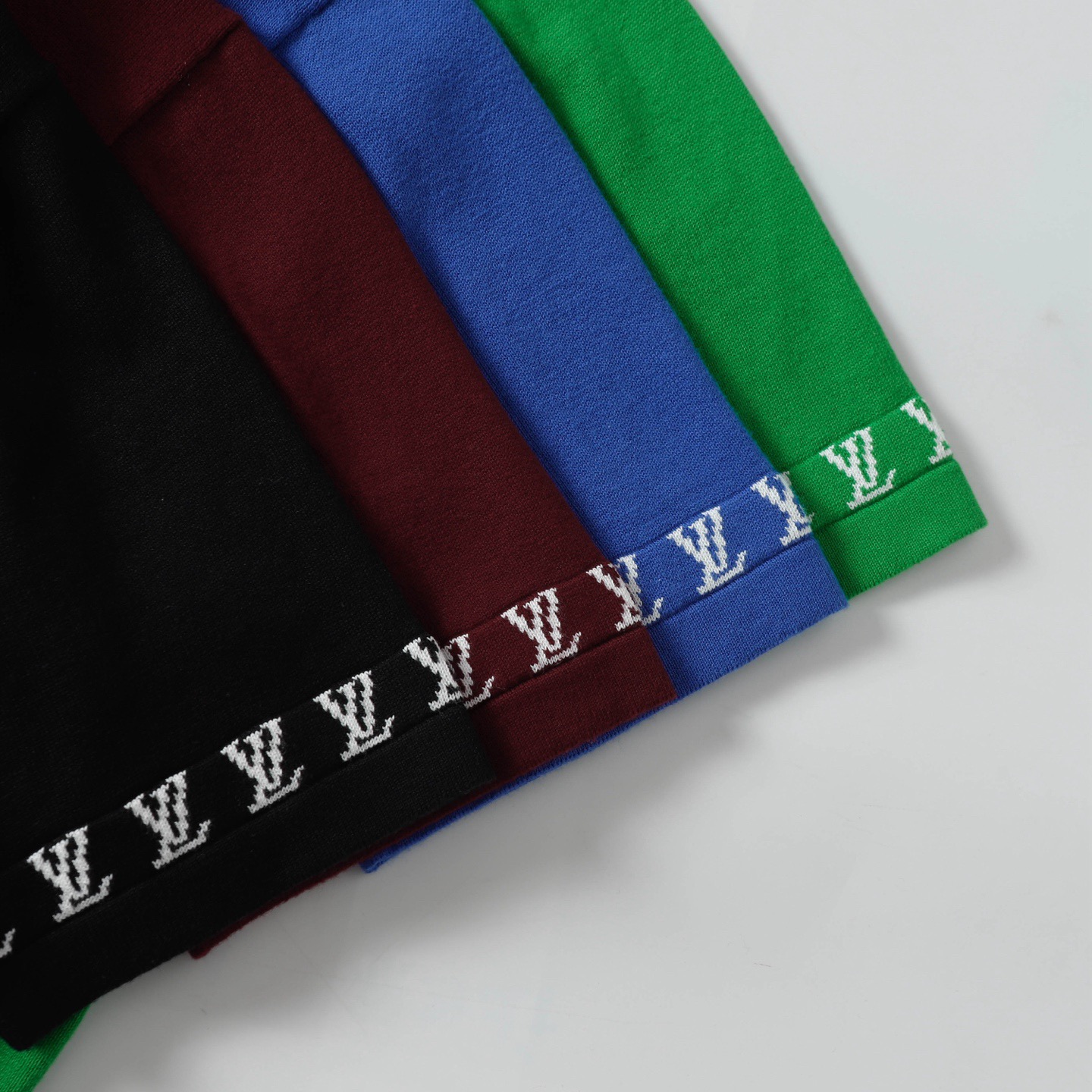 Louis Vuitton Logo Jacquard Knit Crewneck Short Sleeve T-Shirt - Unisex 7 i1739212260761 9894 0 5