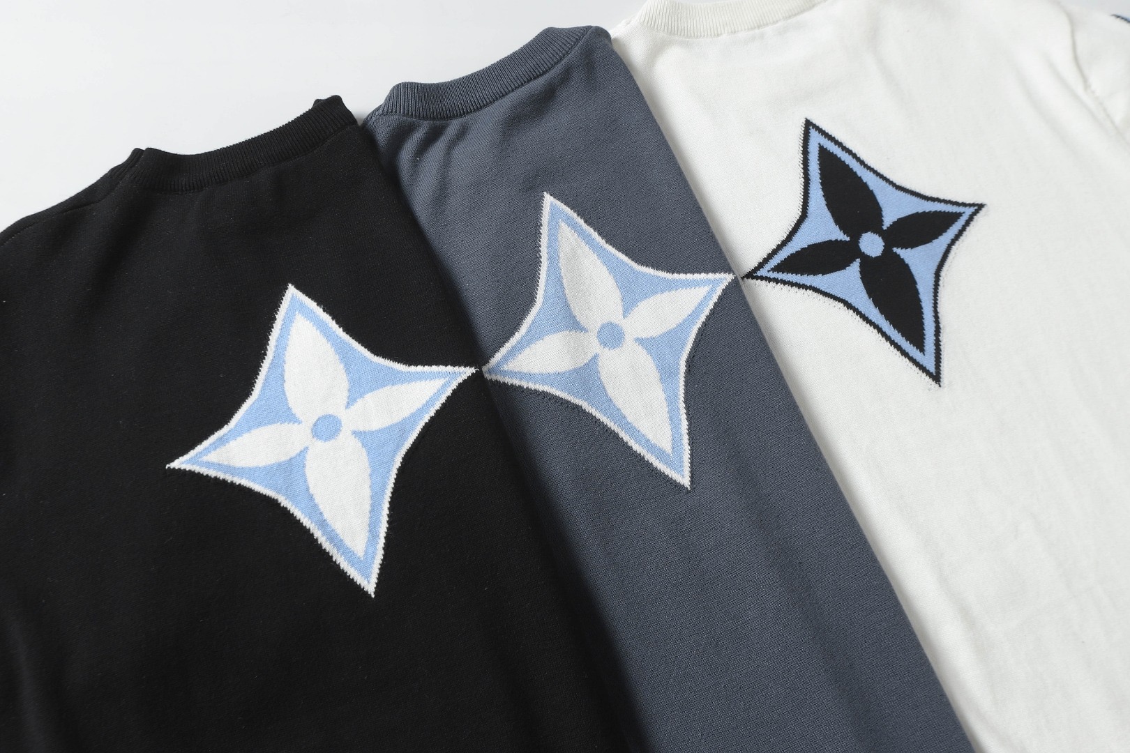 Louis Vuitton Louisville Logo Knitted Crotch T-Shirt in Dark Gray, Black, White. - 图片 9