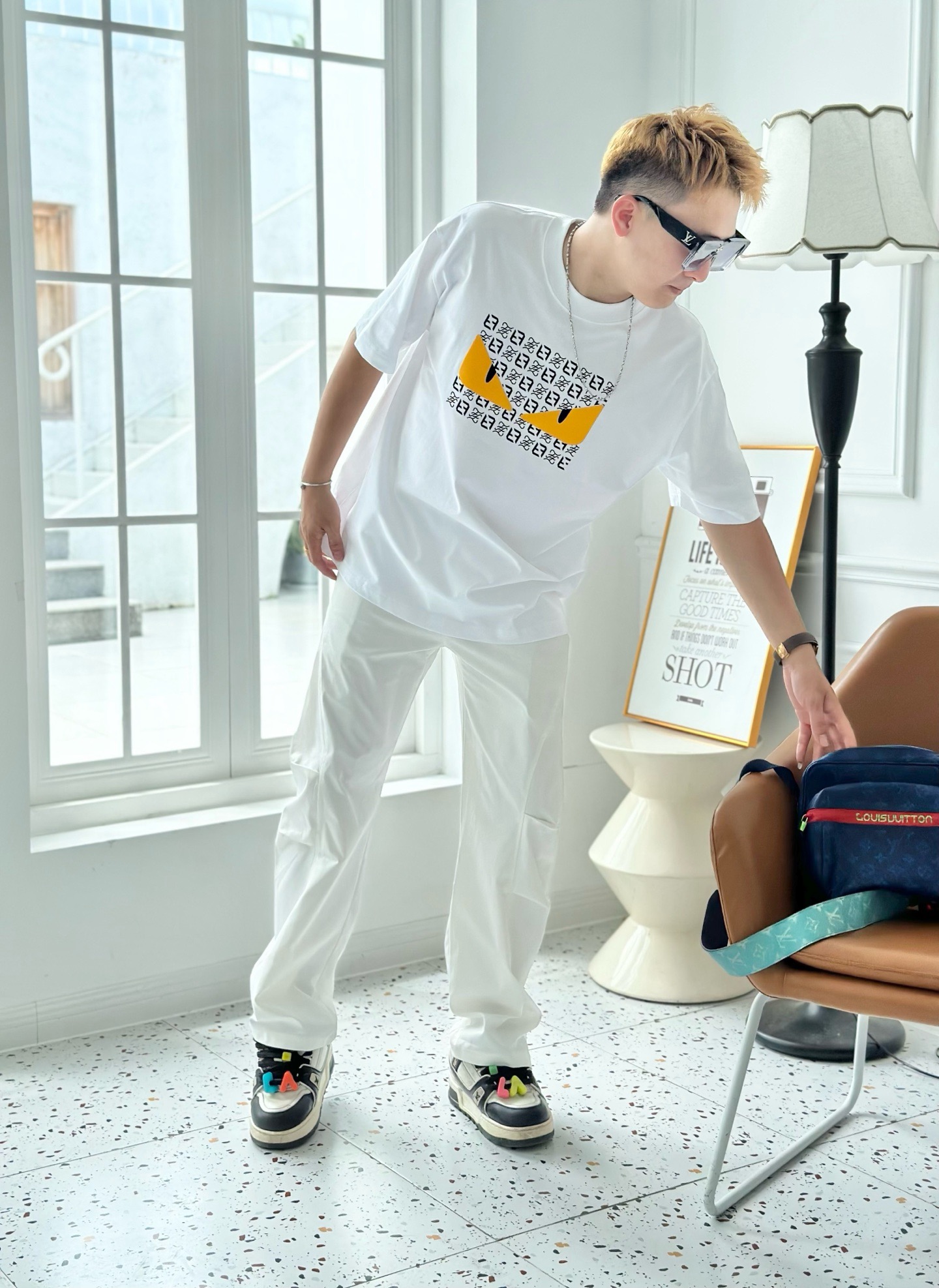 NO:479754,Fendi 25 Spring and Summer New Brand Letter Logo Logo Short Sleeve T-shirt, AX Customized 80 270g Cotton Fabric; Black and White Size S-XXL OVER SIZE, please report height and weight, fendi, T-shirt, tees, t-shirt, alexander wang19860909芬迪 25春夏新品品牌字母徽标标识短袖T恤,AX定制80支270克棉面料；黑色 白色 尺码S-XXL OVER SIZE,报单请报身高体重,,fendi,T-shirt,tees，t-shirt,alexander wang,Men's clothing