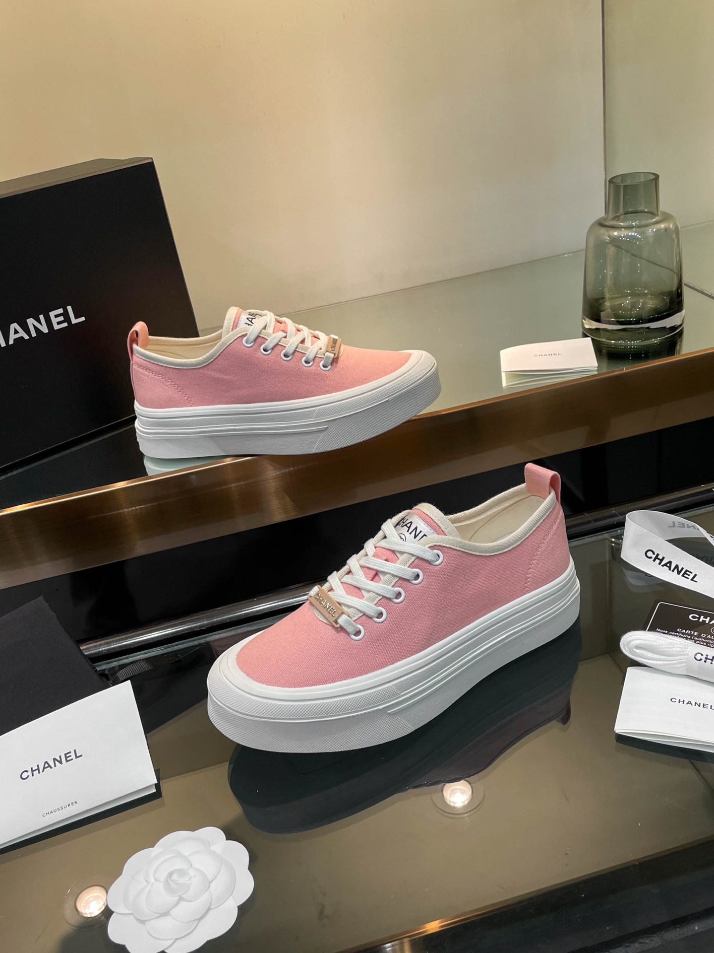 Chanel 2025SS Pink Canvas Platform Sneakers - Chic & Comfortable 9 i1740924837663 8412 0 6