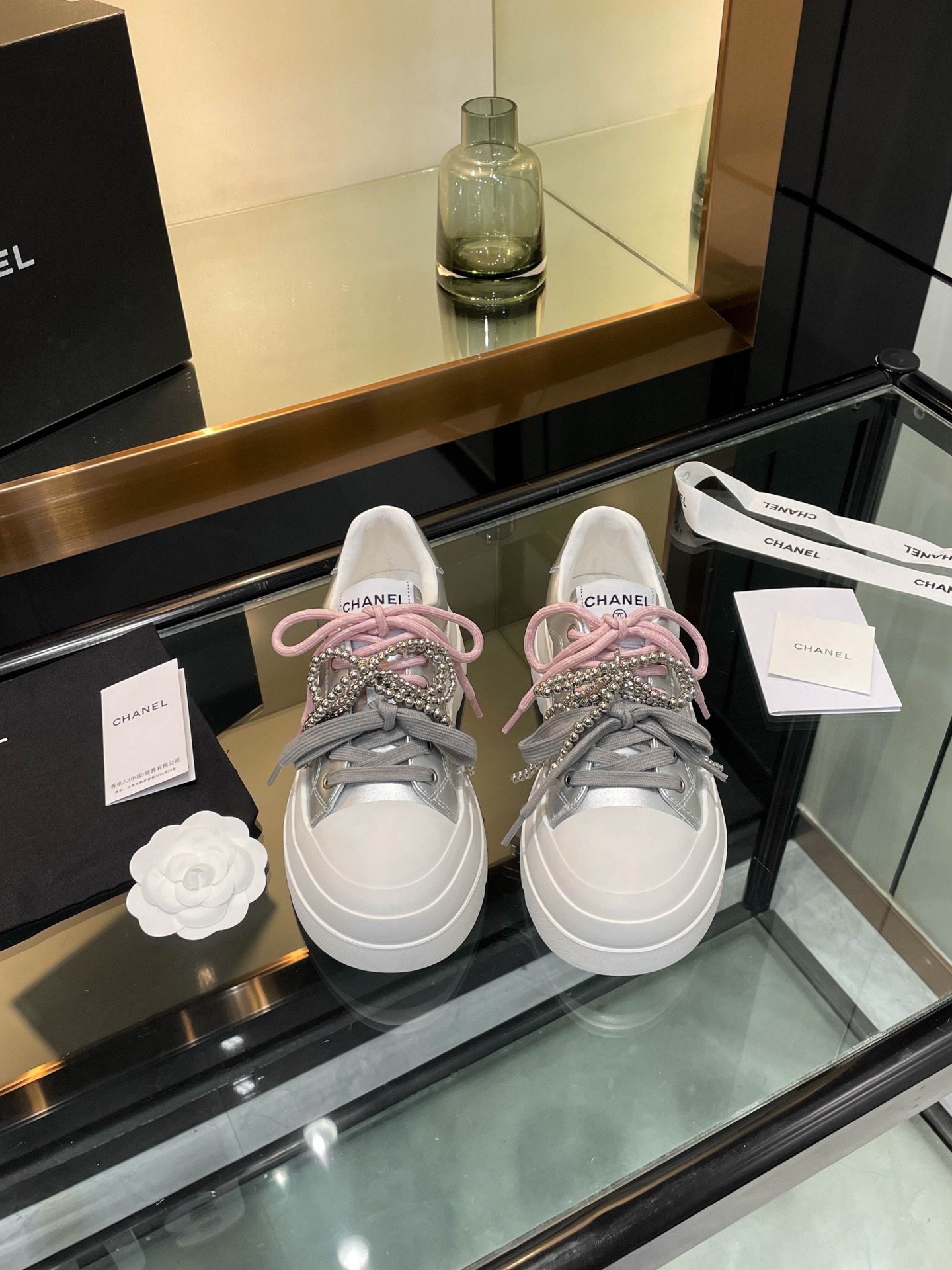 Chanel 25S Panda Colorblock Sneakers, Chic Lace-Up Design, Comfortable Fit 4 i1742241407991 2688 0 3
