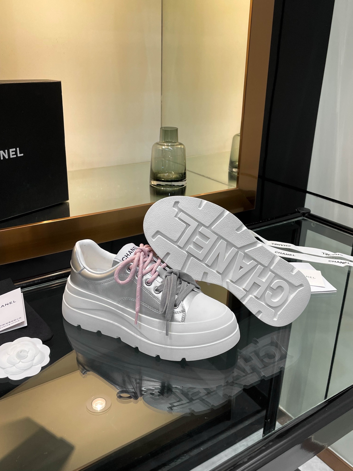 Chanel 25S Panda Colorblock Sneakers, Chic Lace-Up Design, Comfortable Fit 10 i1742241412807 7547 0 8