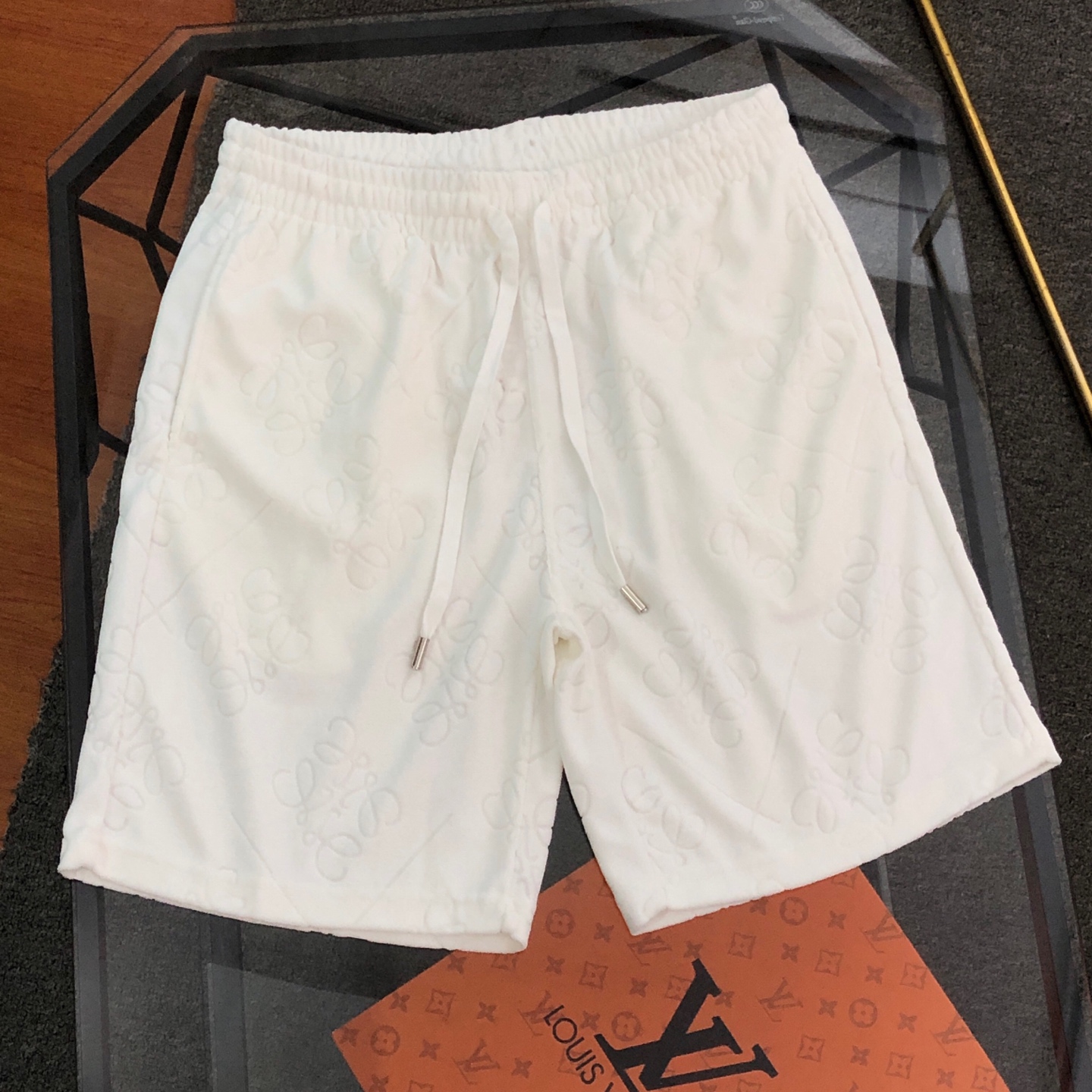 P100 Loewe pantalones cortos de toalla con jacquard de patrón oscuro de la nueva colección 2025 primavera/verano ⚠Tela …