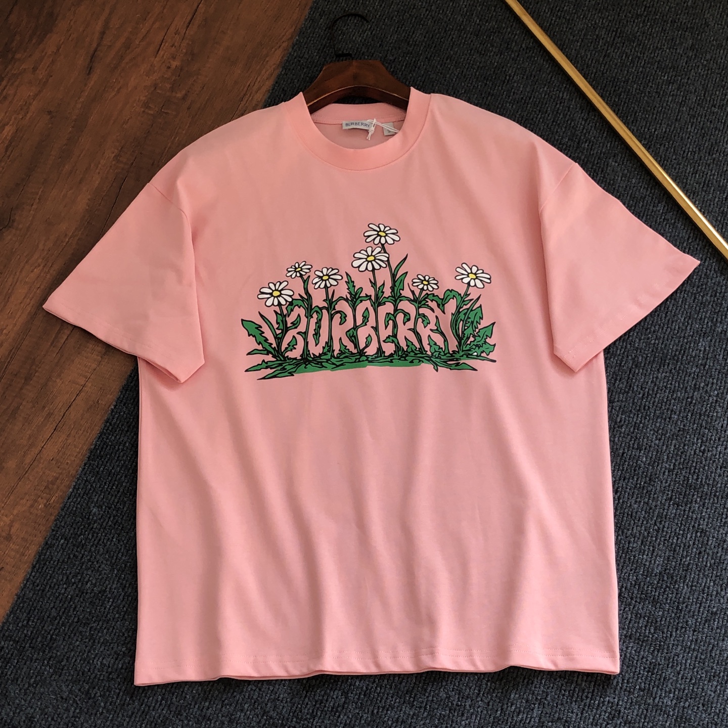 _dad9skaQkFjGSiMo4wl4pqA9_lLlEbf-fCtVDlQ