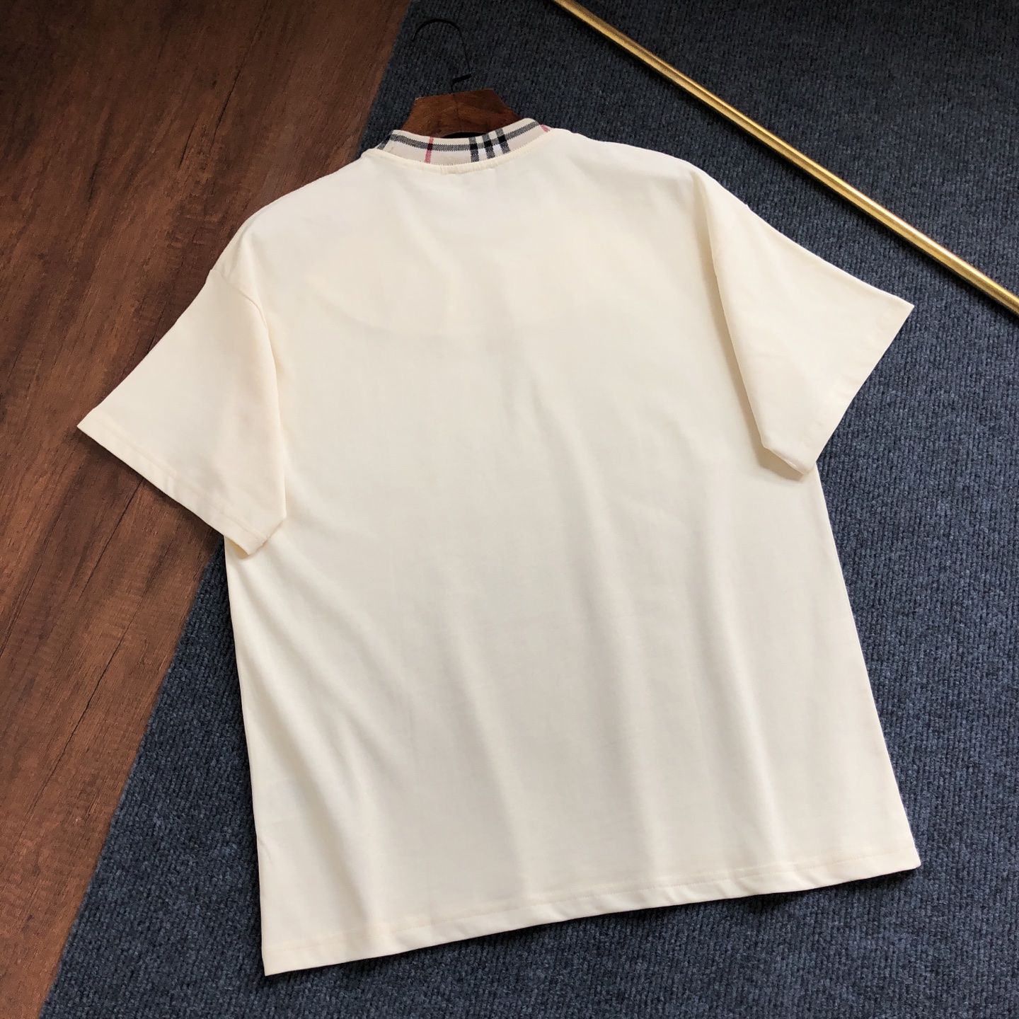 Alternative view of Burberry T-Shirt 08594