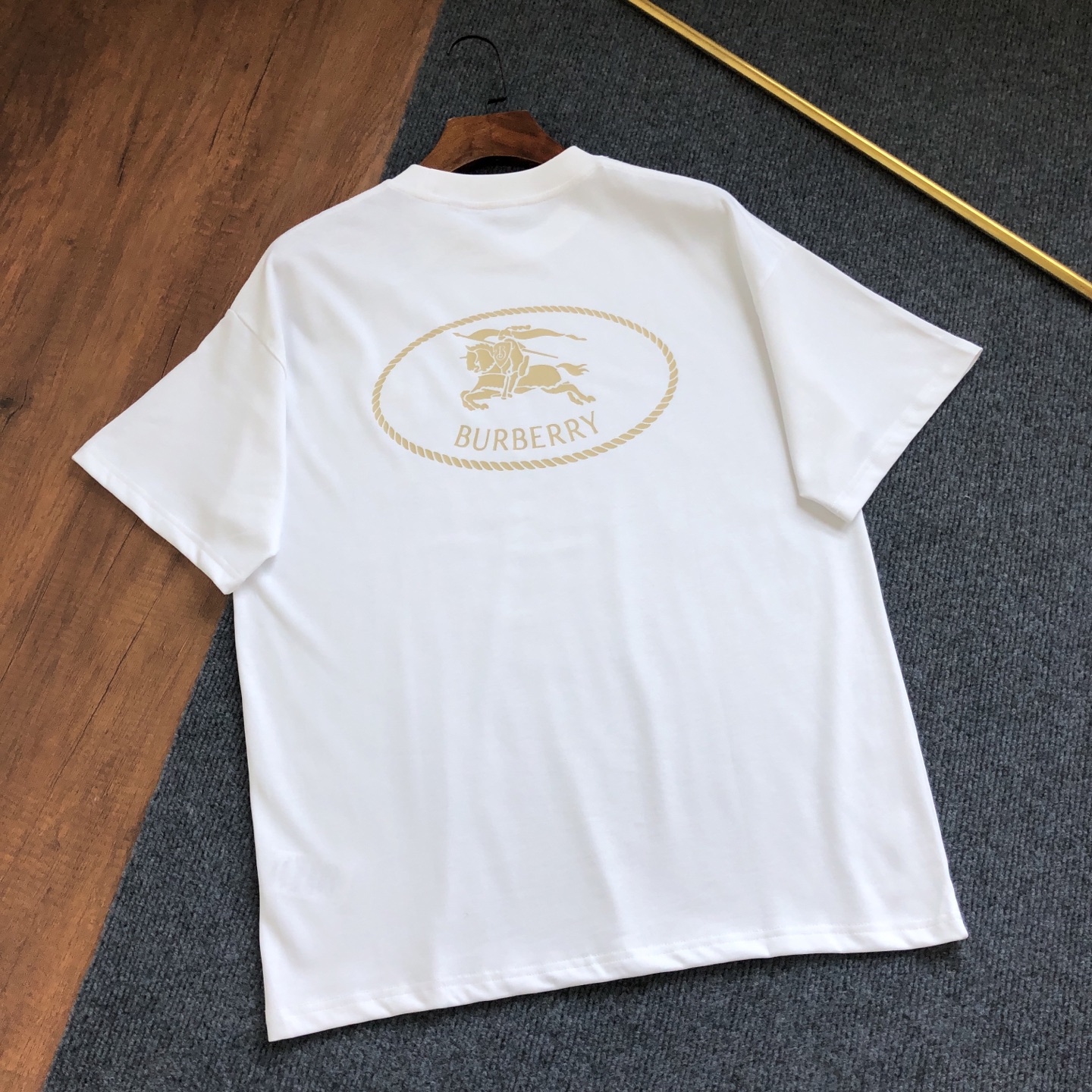 Alternative view of Burberry T-Shirt 08565