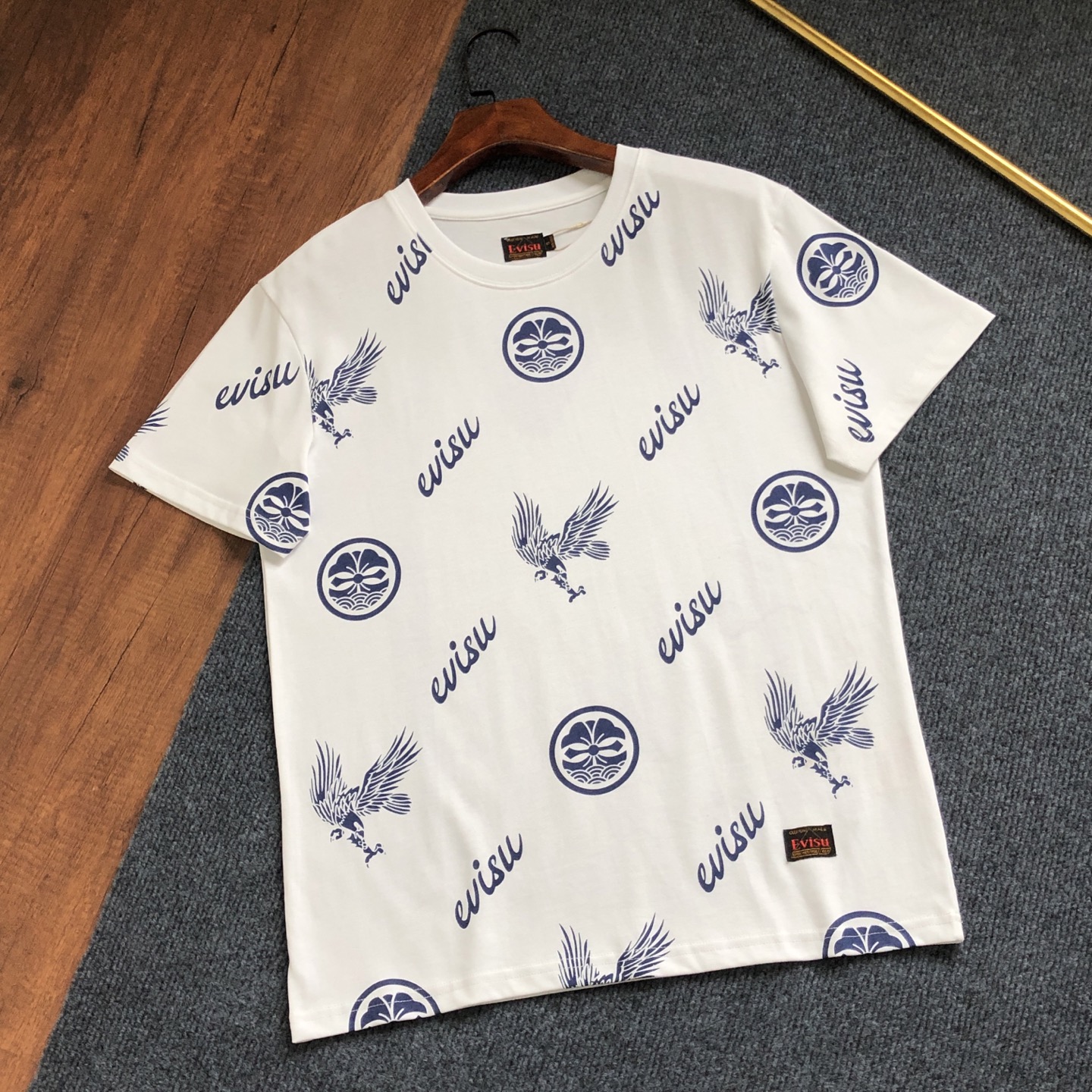 T-Shirt 02796