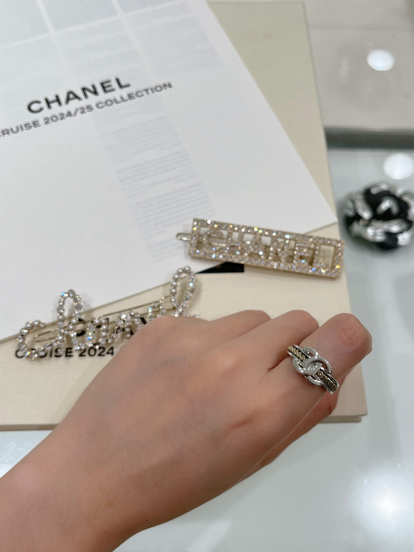Chanel Silver & Gold-Tone Metal Ring with Interlocking CC Logo 10 i1753081027303 3644 0 8