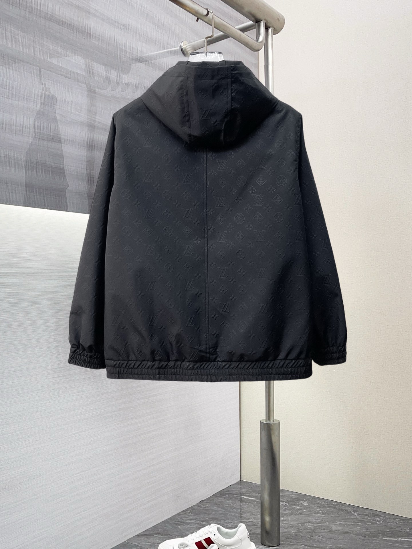 Alternative view of Louis Vuitton Jacket 09071