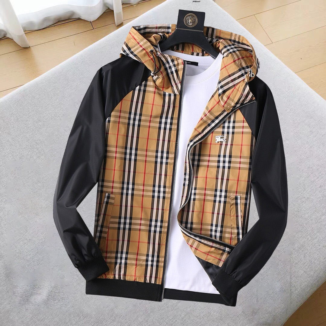 NO:124417,Burberry's new spring jacket 2025, the new product on the show is perfect, comfortable and warm, the three-standard complete colors and full and attractive, and the very outstanding design easily advances the sense of fashion. The workmanship is extremely exquisite and rigorous, and the wiring is neat and meticulous!  A masterpiece of a big-name designer!  The upper body doesn't look bloated and super handsome!  Spot code M ~ XXXL,,burberry,jackets & coats,jackets & coats,alexander wang19860909巴宝莉 2025开春新款夹克外套,秀场新品品相非常完美,舒适保暖,三标齐全色泽饱满诱人,非常出彩的设计,轻松将时髦感进阶,做工极为考究严谨,走线工整细致！大牌设计师巨作！上身不显臃肿、超级帅气！现货码数M ～ XXXL,,burberry,jackets & coats,jackets & coats,alexander wang,Men's clothing