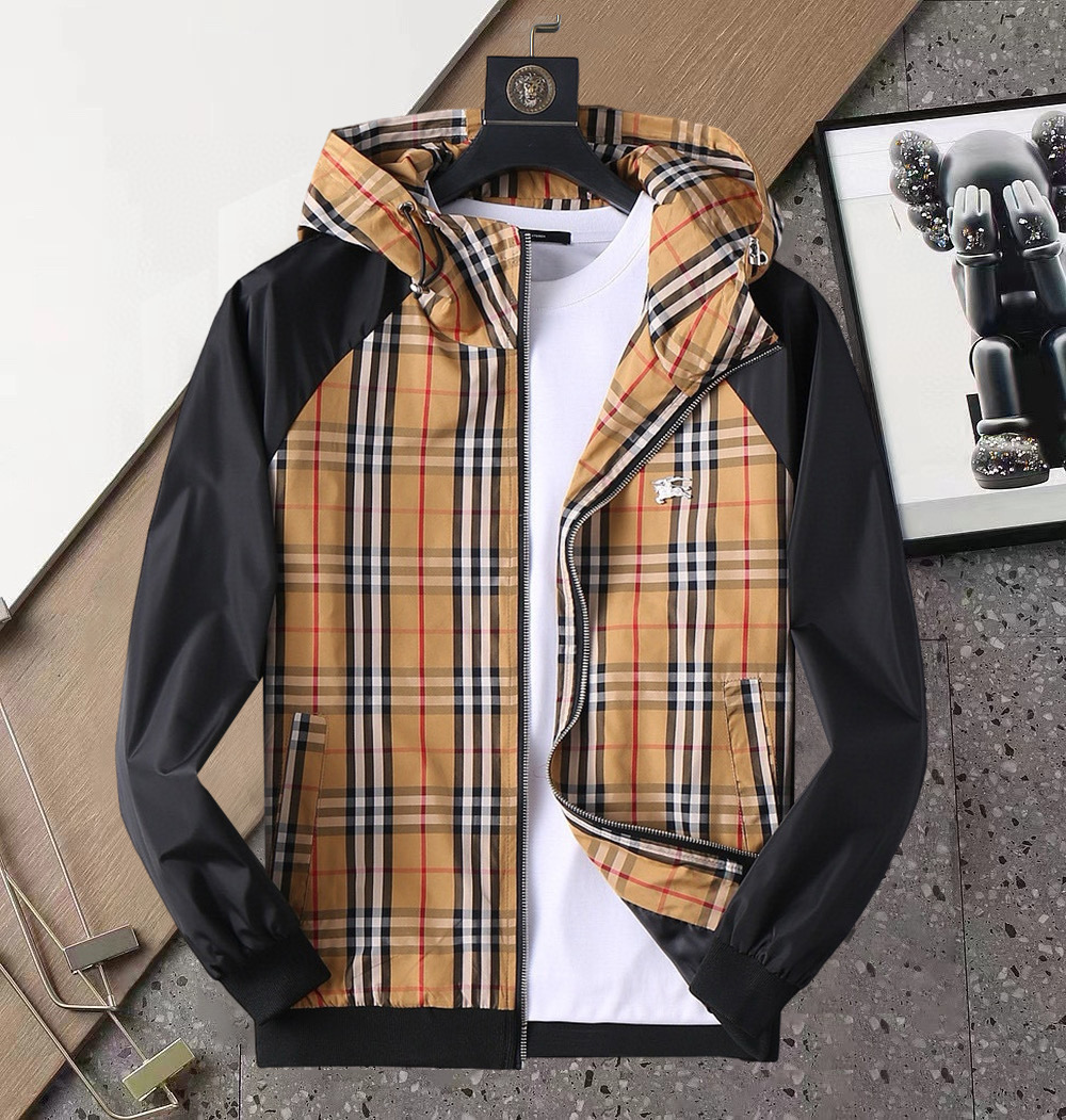 NO:120811,Burberry's new spring jacket 2025, the new product on the show is perfect, comfortable and warm, the three-standard complete colors and full and attractive, and the very outstanding design easily advances the sense of fashion. The workmanship is extremely exquisite and rigorous, and the wiring is neat and meticulous!  A masterpiece of a big-name designer!  The upper body doesn't look bloated and super handsome!  Spot code M ~ XXXL,,burberry,jackets & coats,jackets & coats,alexander wang19860909巴宝莉 2025开春新款夹克外套,秀场新品品相非常完美,舒适保暖,三标齐全色泽饱满诱人,非常出彩的设计,轻松将时髦感进阶,做工极为考究严谨,走线工整细致！大牌设计师巨作！上身不显臃肿、超级帅气！现货码数M ～ XXXL,,burberry,jackets & coats,jackets & coats,alexander wang,Men's clothing