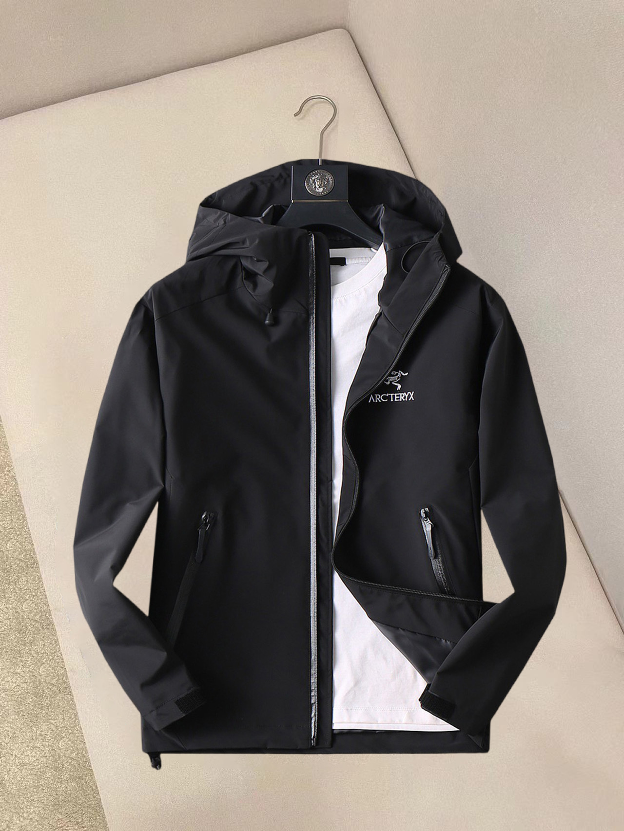 Alternative view of Jacket 01944