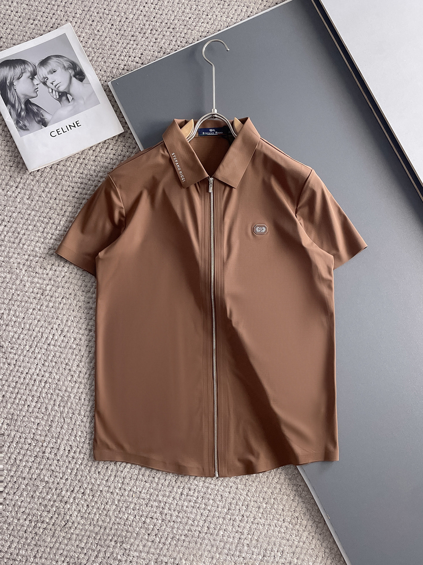 Alternative view of T-Shirt 00320