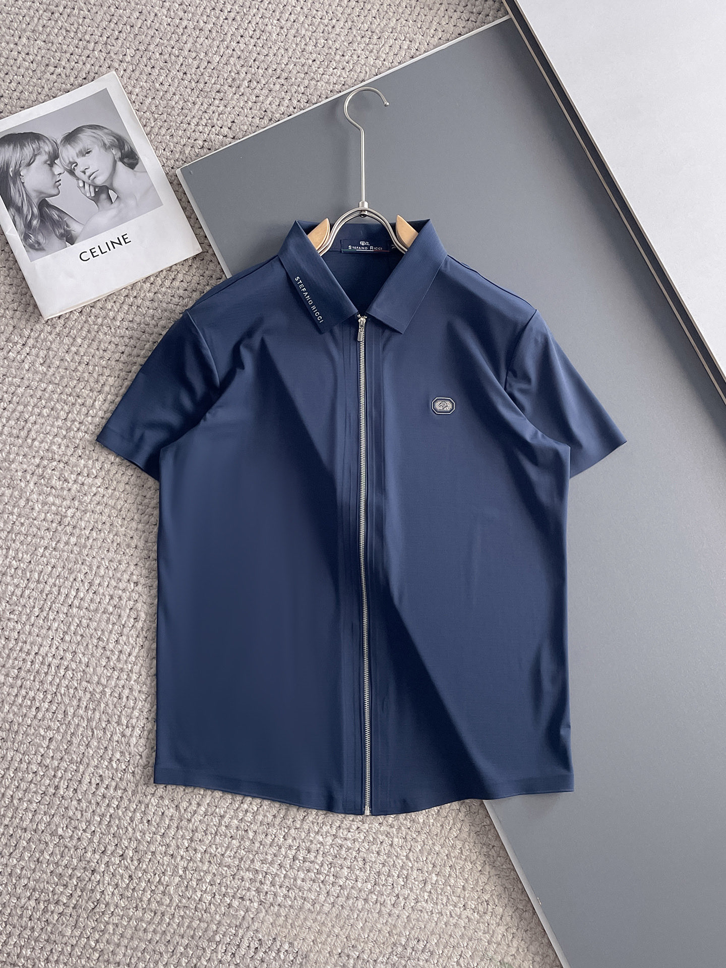 Alternative view of T-Shirt 00319