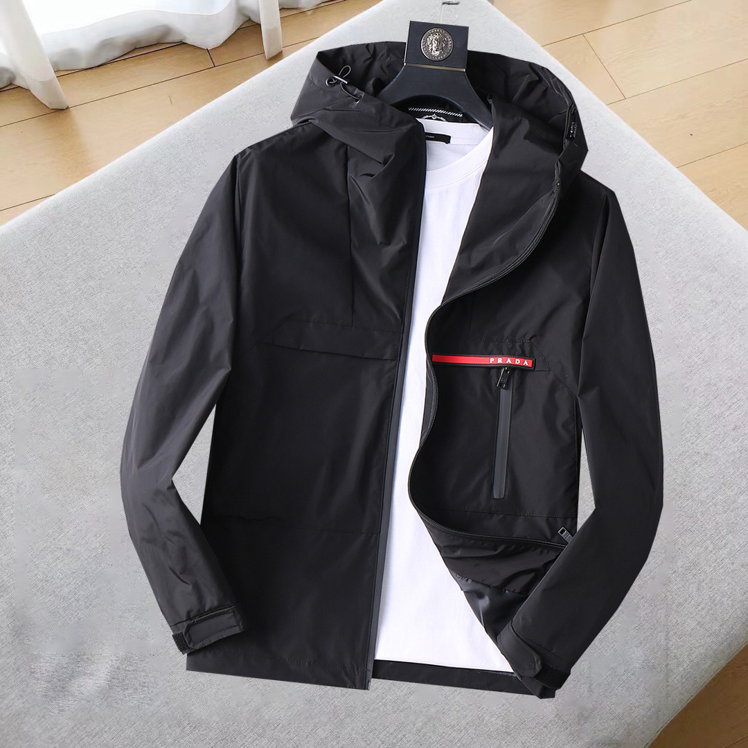 NO:124356,Prada 2025 Spring New Jacket Jacket, the new product on the show is perfect, comfortable and warm, the three standards are complete in color and full and attractive, and the very outstanding design easily advances the sense of fashion, the workmanship is extremely exquisite and rigorous, and the wiring is neat and meticulous!  A masterpiece of a big-name designer!  The upper body doesn't look bloated and super handsome!  Spot code M ~ XXXL,,prada,jackets & coats,jackets & coats,alexander wang19860909普拉达 2025开春新款夹克外套,秀场新品品相非常完美,舒适保暖,三标齐全色泽饱满诱人,非常出彩的设计,轻松将时髦感进阶,做工极为考究严谨,走线工整细致！大牌设计师巨作！上身不显臃肿、超级帅气！现货码数M ～ XXXL,,prada,jackets & coats,jackets & coats,alexander wang,Men's clothing