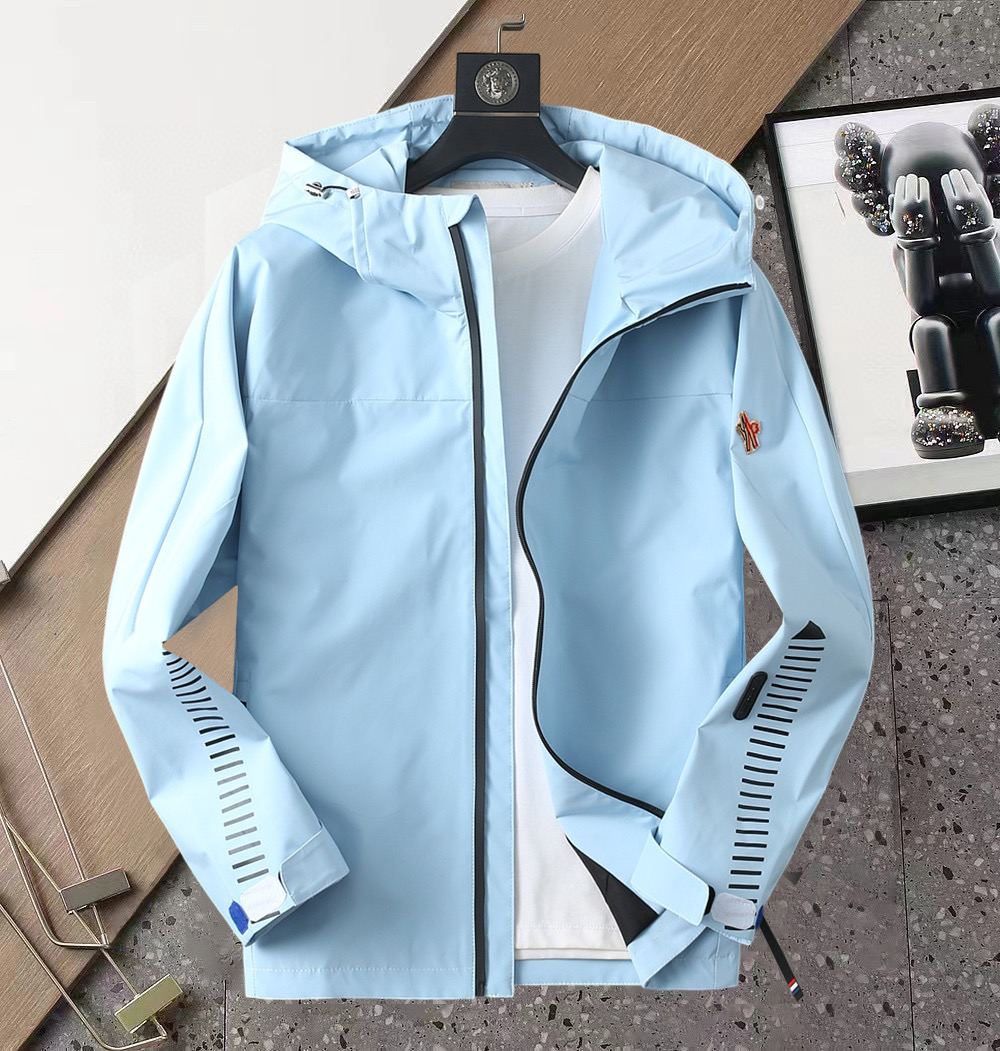 NO:510433,The new jacket and jacket for the spring of 2025 are perfect in the show, comfortable and warm, the three-standard complete colors and full and attractive, and the very outstanding design easily advances the sense of fashion. The workmanship is extremely exquisite and rigorous, and the wiring is neat and meticulous!  A masterpiece of a big-name designer!  The upper body doesn't look bloated and super handsome!  Spot code M ~ XXXL,,Moncler,jackets & coats,jackets & coats,alexander wang19860909蒙口 2025开春新款夹克外套,秀场新品品相非常完美,舒适保暖,三标齐全色泽饱满诱人,非常出彩的设计,轻松将时髦感进阶,做工极为考究严谨,走线工整细致！大牌设计师巨作！上身不显臃肿、超级帅气！现货码数M ～ XXXL,,Moncler,jackets & coats,jackets & coats,alexander wang,Men's clothing