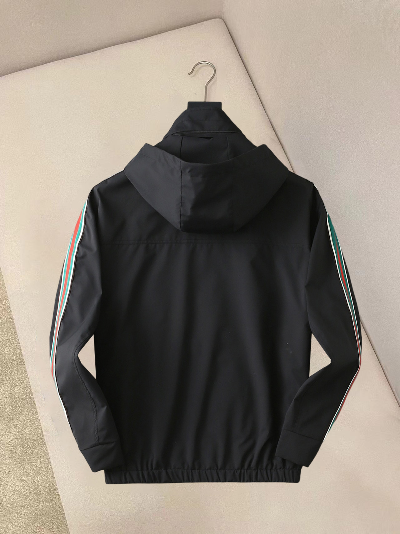 Alternative view of Jacket 02018