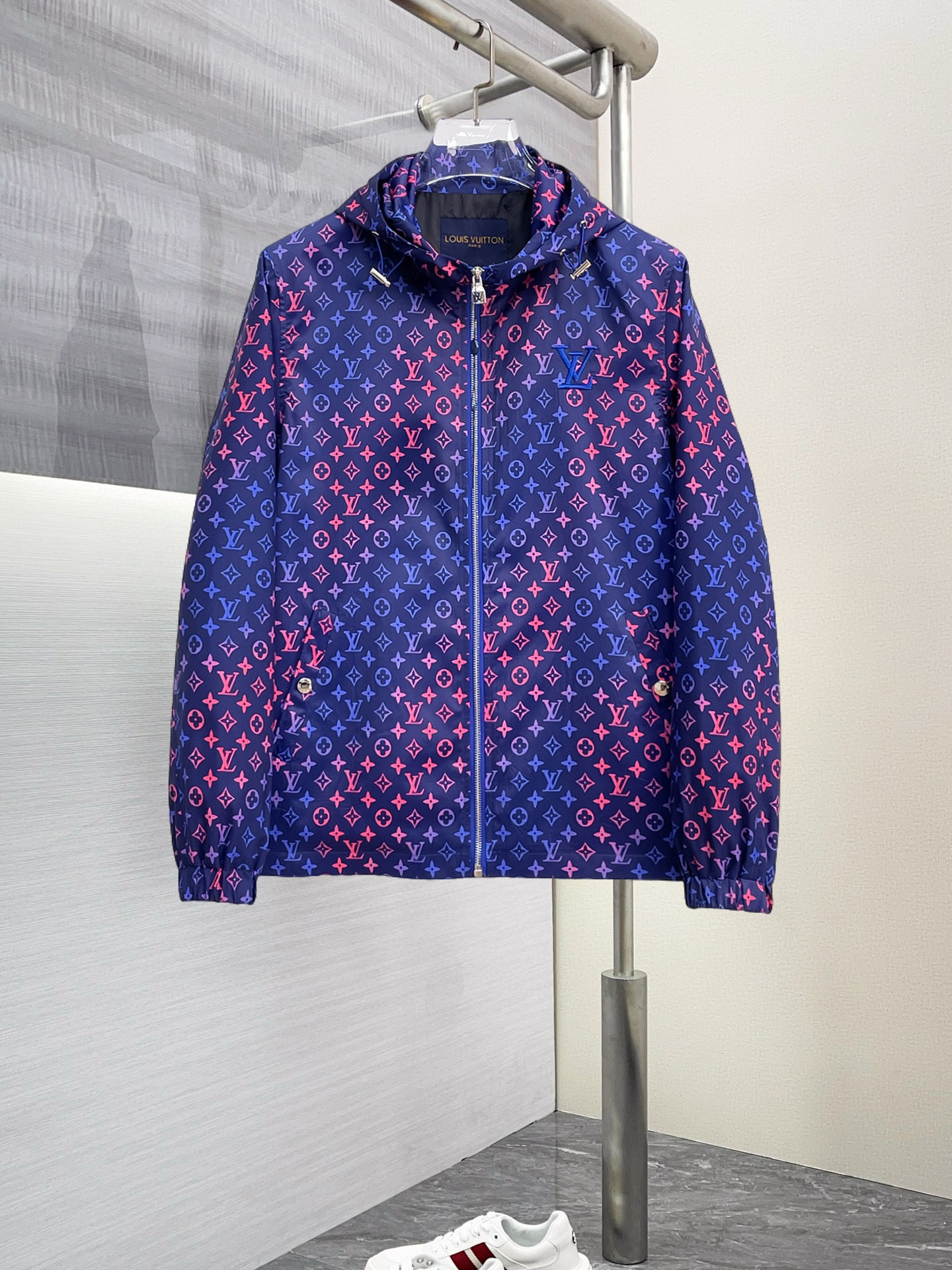 Alternative view of Louis Vuitton Jacket 09062