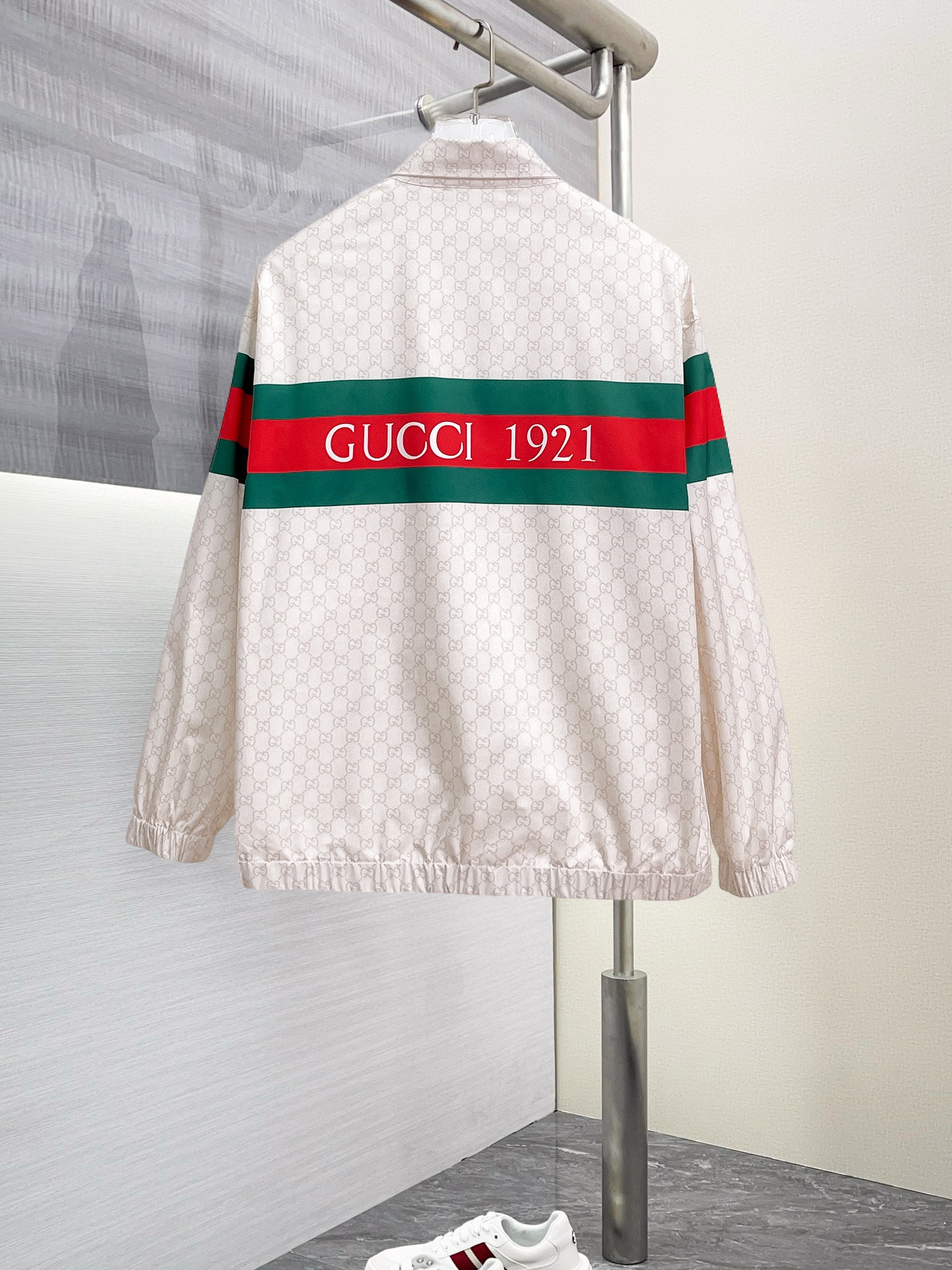 Alternative view of Jacket 09061